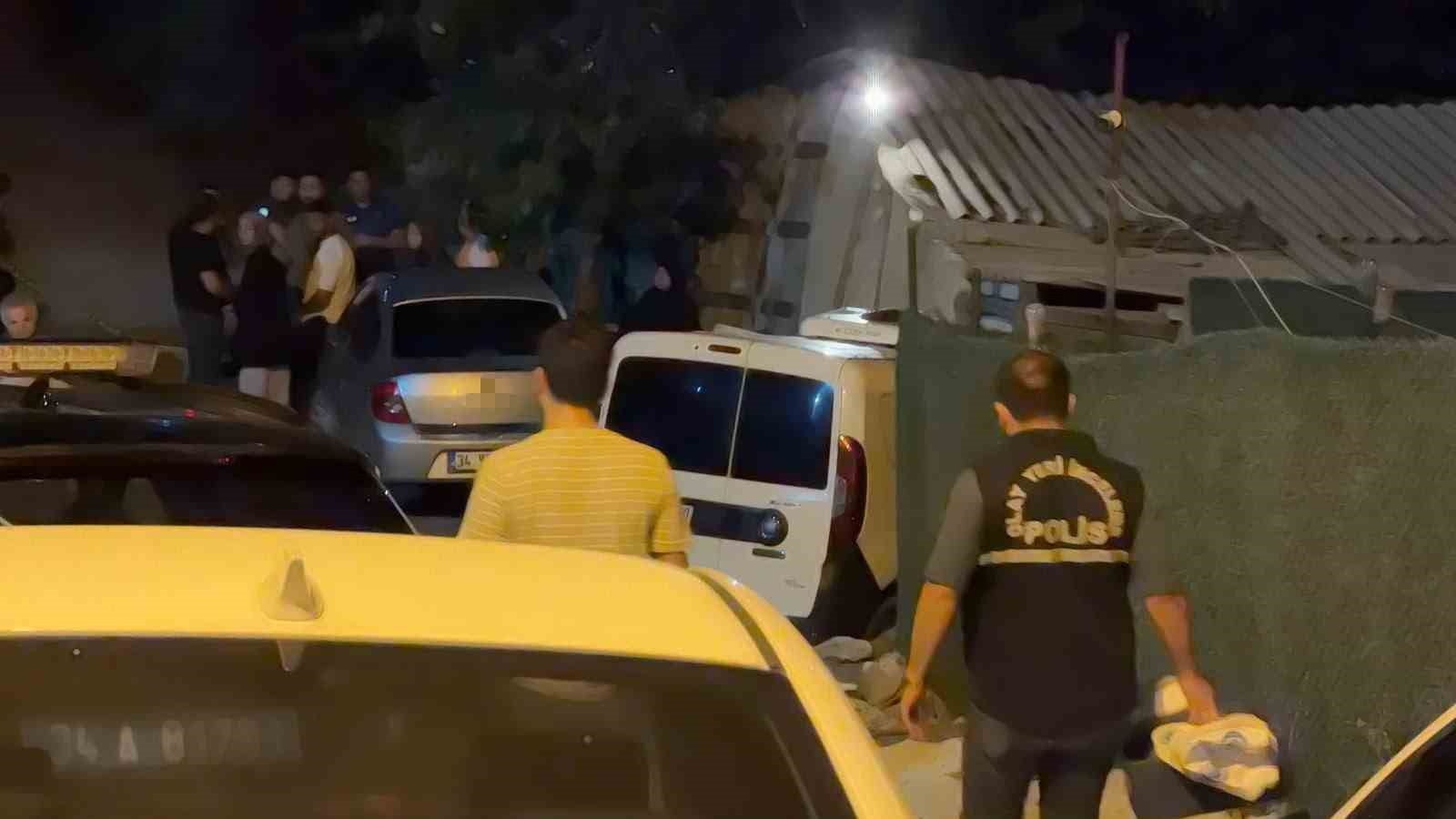 Eski eşini ve çocuğunu pompalı tüfekle öldürüp intihar etti