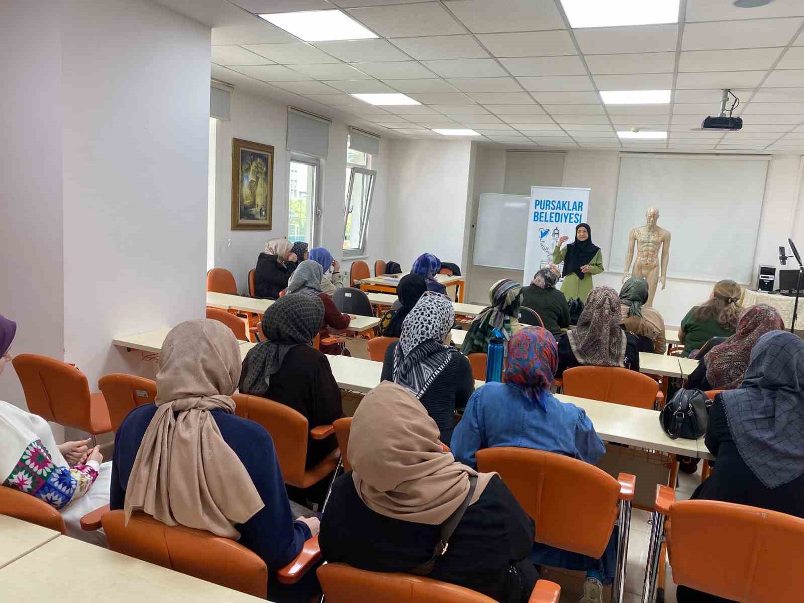 Pursaklar&rsquo;da nesilden nesile uzanan g&uuml;&ccedil;l&uuml; bağ: Anne ve kız