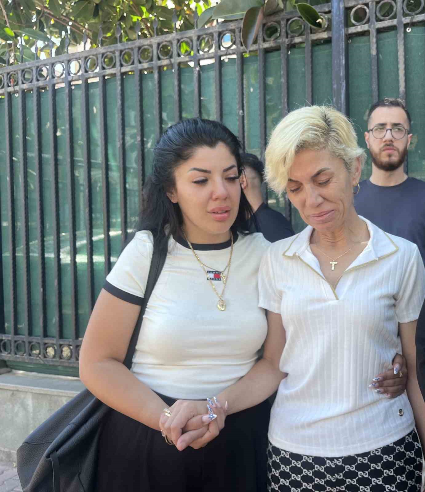 G&uuml;r&uuml;lt&uuml; uyarısında &ouml;ld&uuml;r&uuml;len gencin annesi "Oğluma damatlık değil kefen giydirdim" deyip g&ouml;zyaşı d&ouml;kt&uuml;