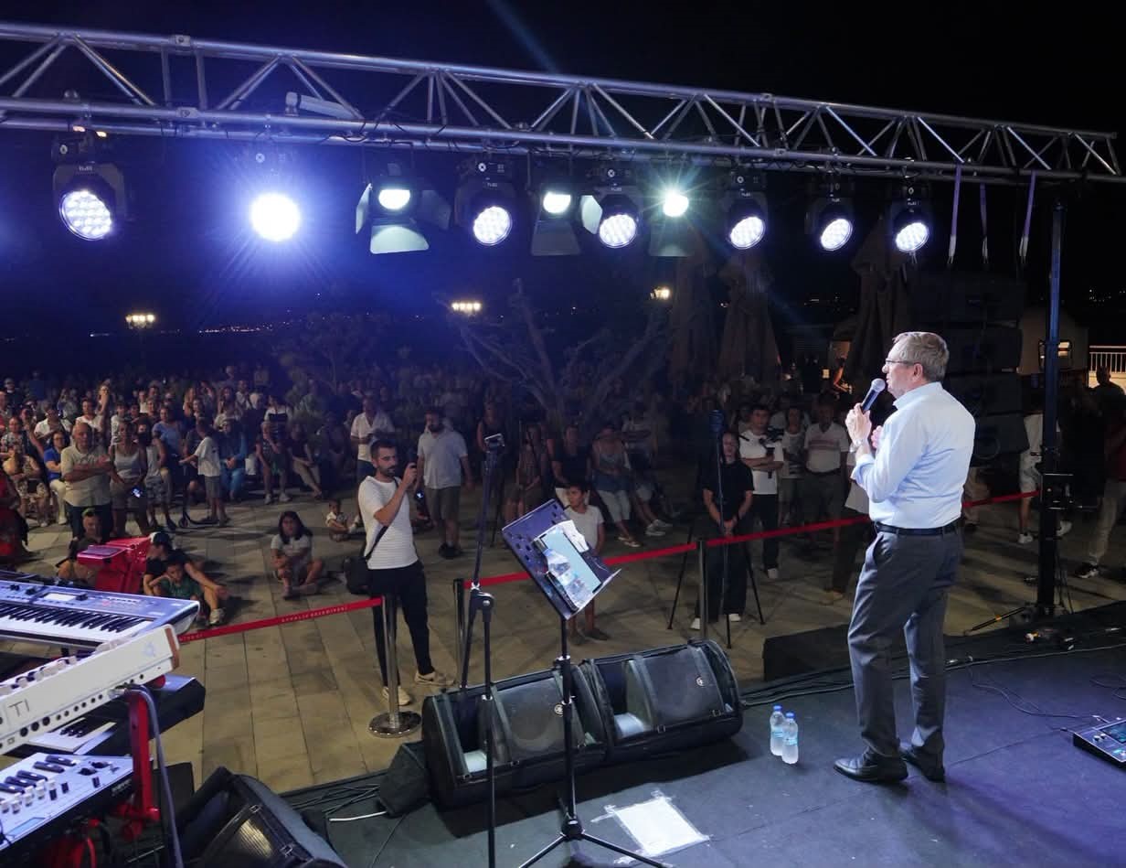 Ayvalık, tarihi Gümrük Meydanı’na kavuştu