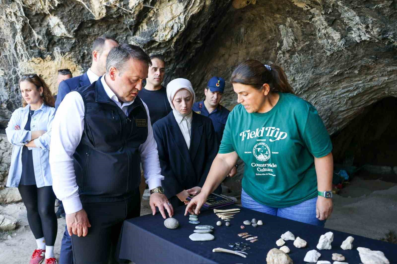 16 bin 500 yıllık geçmişe sahip kazı alanında inceleme