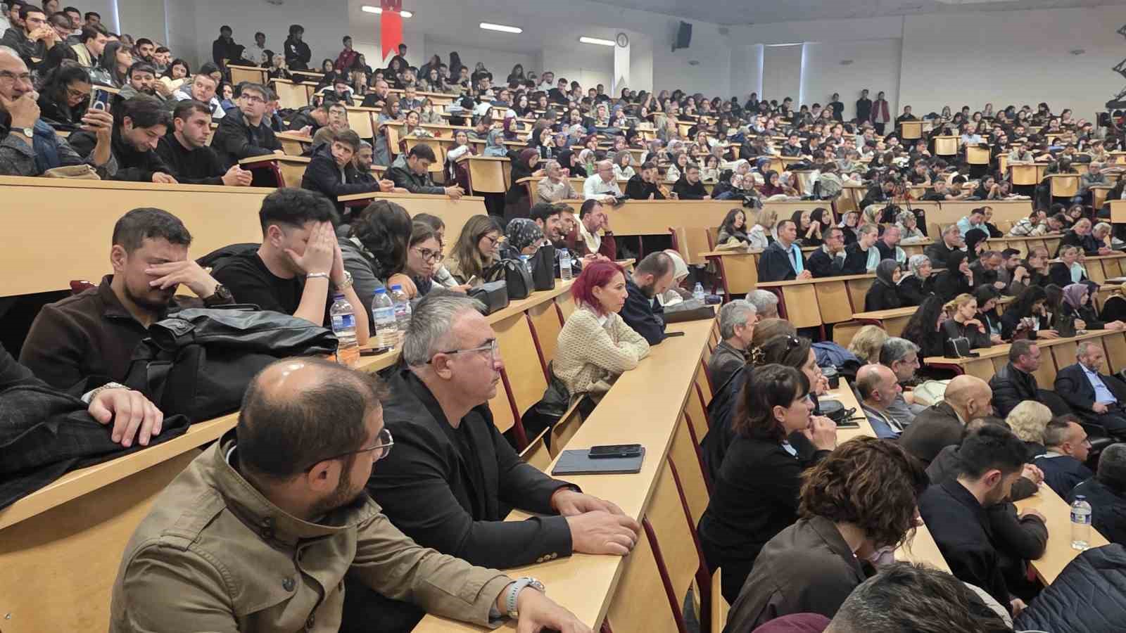 DPÜ’de yeni akademik yılın ilk konferansı