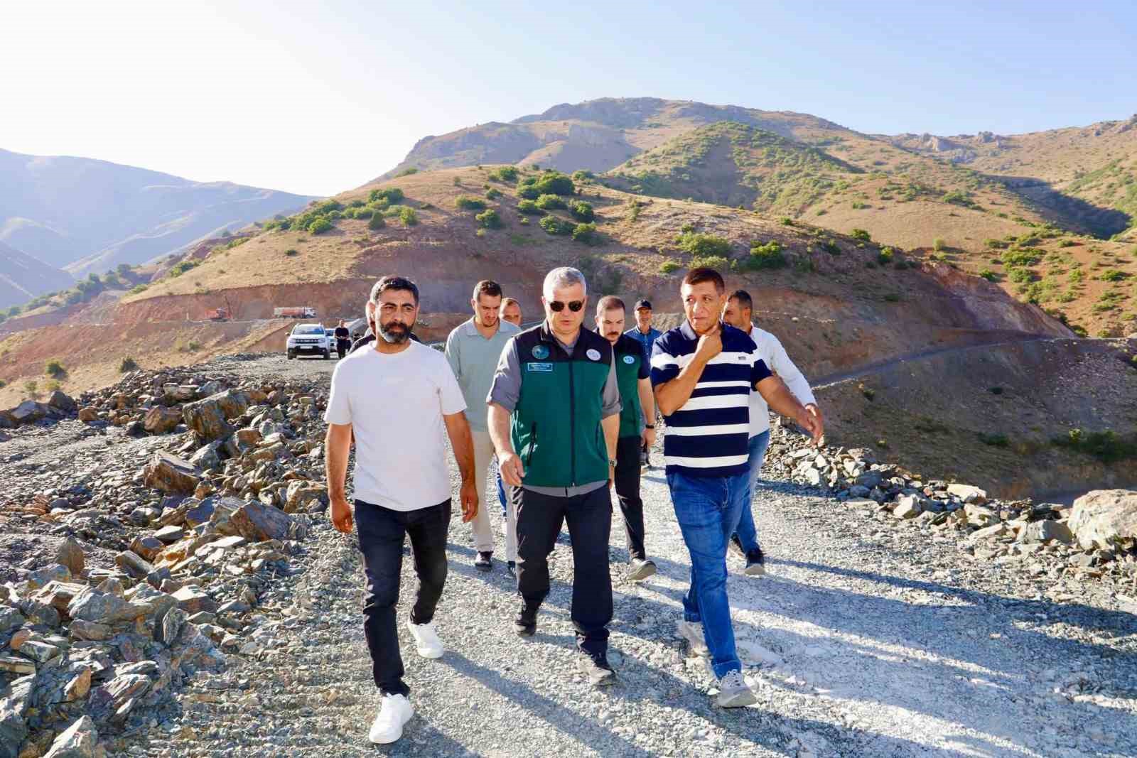 DSİ Bölge Müdürü Yavuz, Erzincan Ballı Barajı ve Sulama Şantiyesini inceledi
