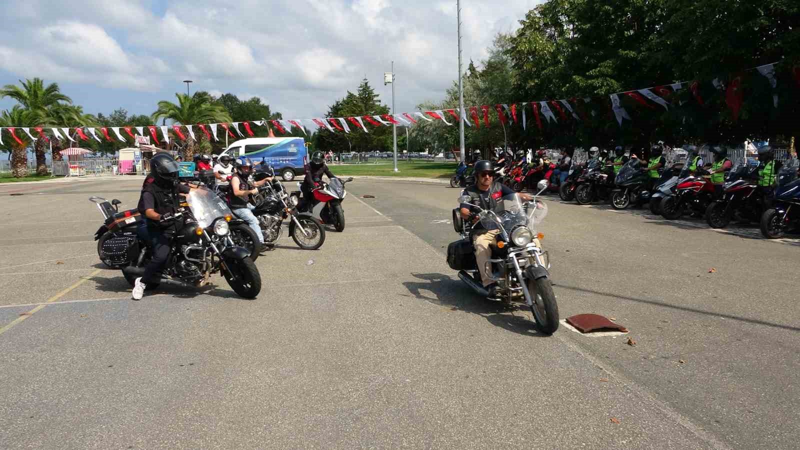 Ordu’da motosiklet sürücülerine güvenli sürüş eğitimi