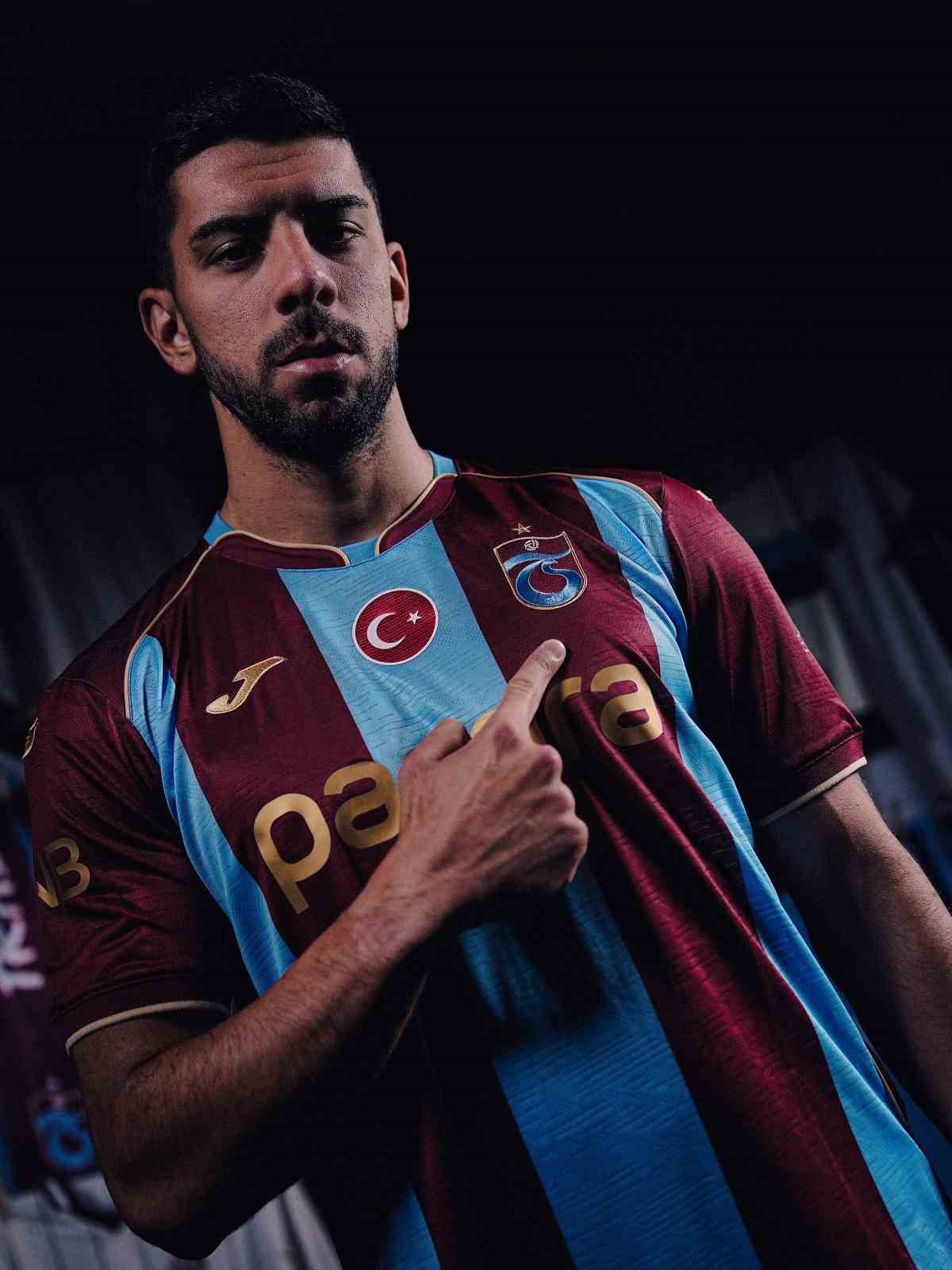 Trabzonspor, Cenk Özkaçar transferini resmen açıkladı