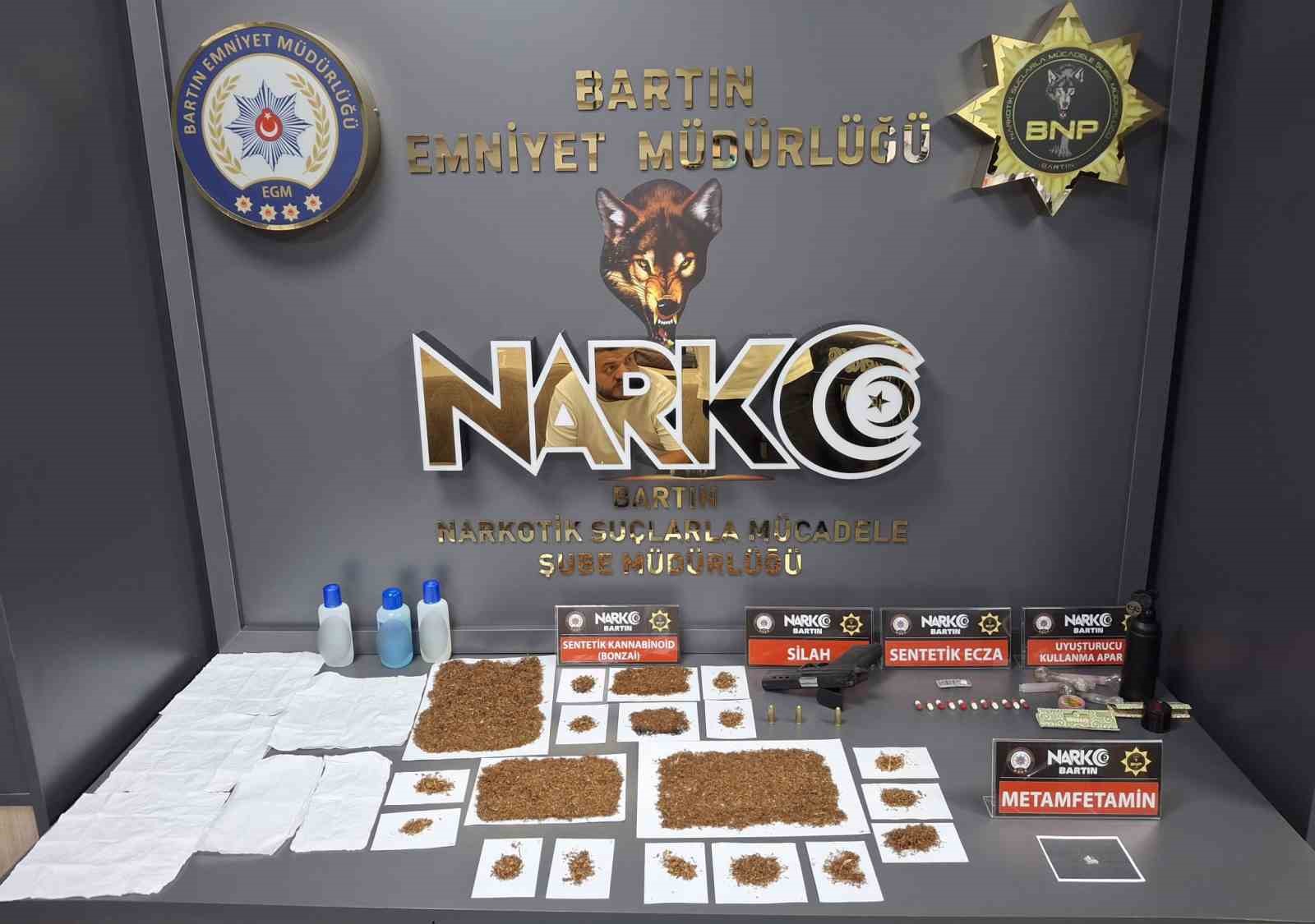 Bartın merkezli dev operasyon: Eş zamanlı 30 adrese baskın yapıldı, 26 kişi g&ouml;zaltına alındı
