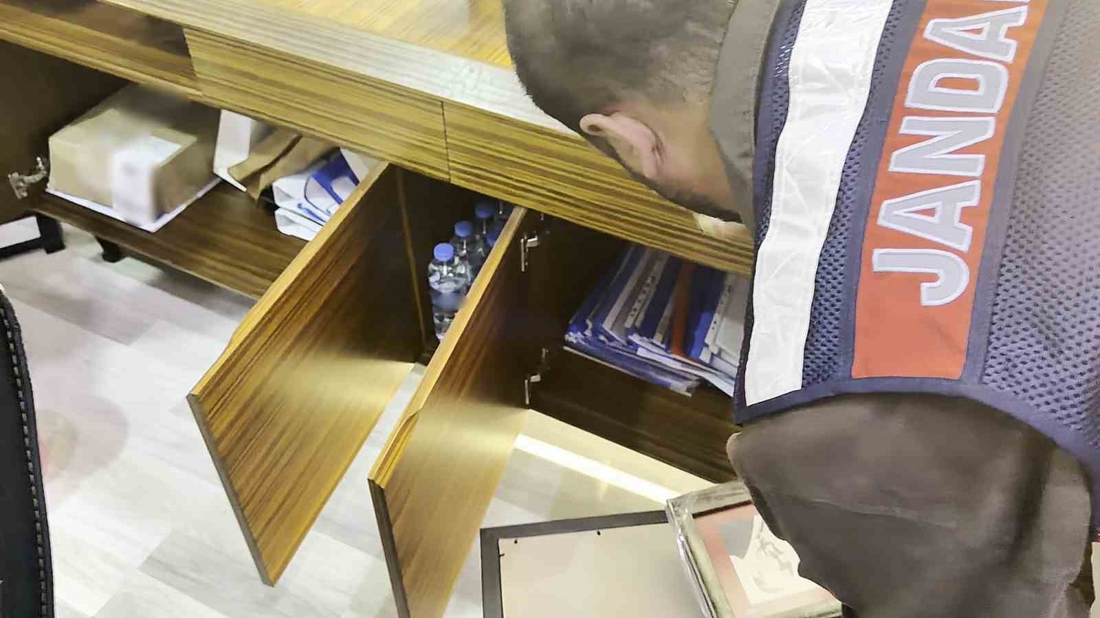 Menderes Belediyesi’ne yönelik operasyonda gözaltı sayısı 15 oldu