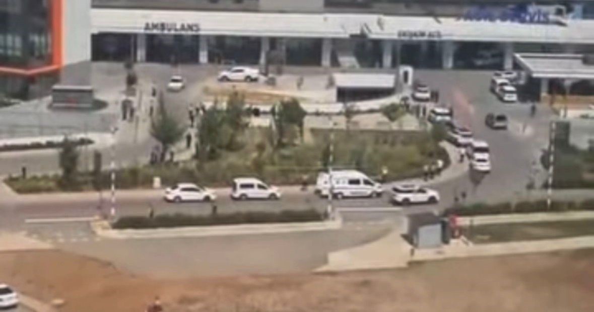 Kayıp olarak aranan şahıs hastane bahçesinde ölü bulundu