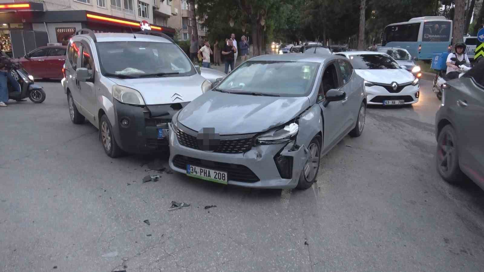 Kütahya’da trafik kazası: 2 yaralı