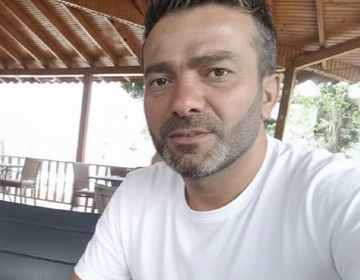 Elektrik akımına kaplan demir doğrama ustası hayatını kaybetti