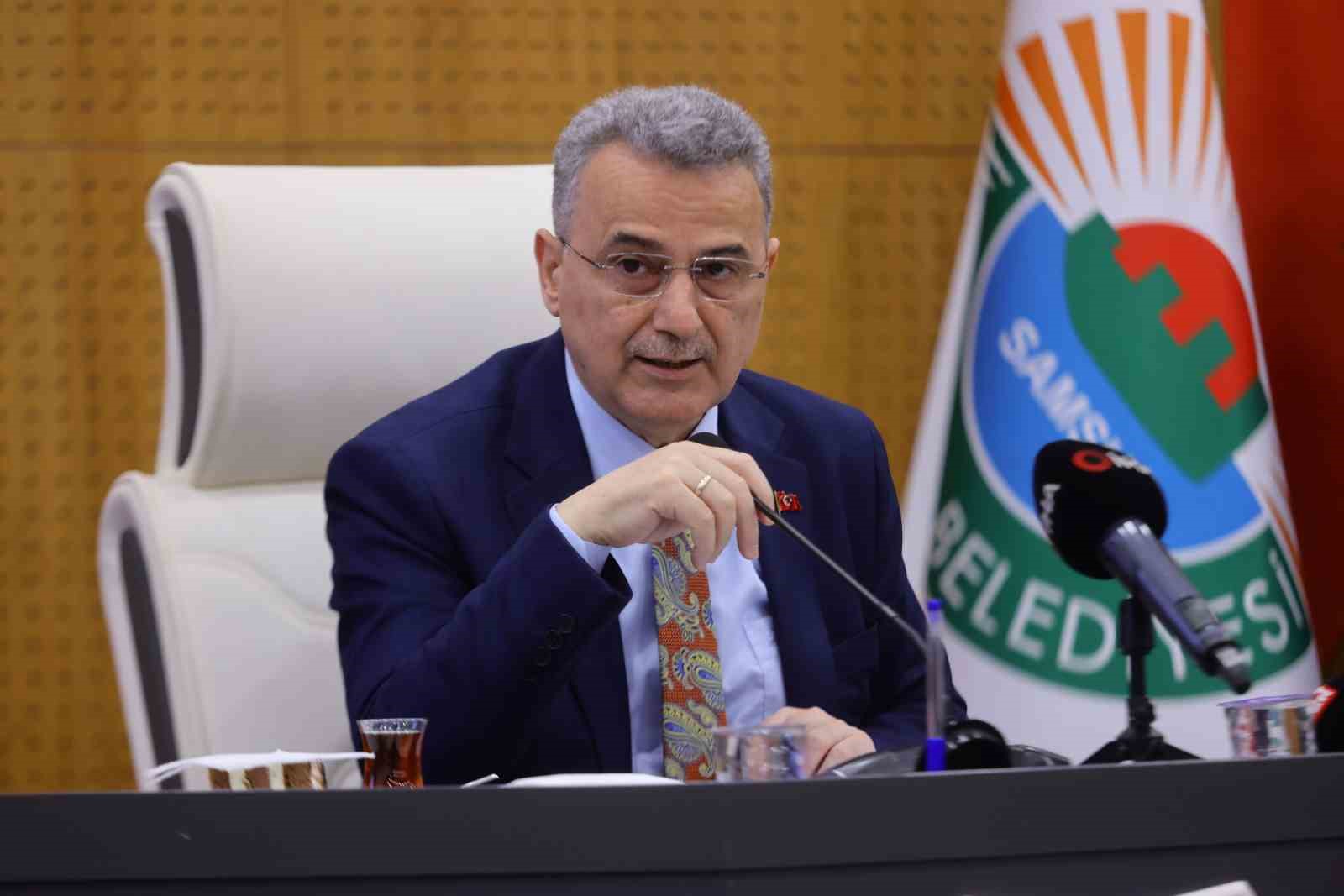 İlkadım&rsquo;da yol yapım ve onarım &ccedil;alışmaları