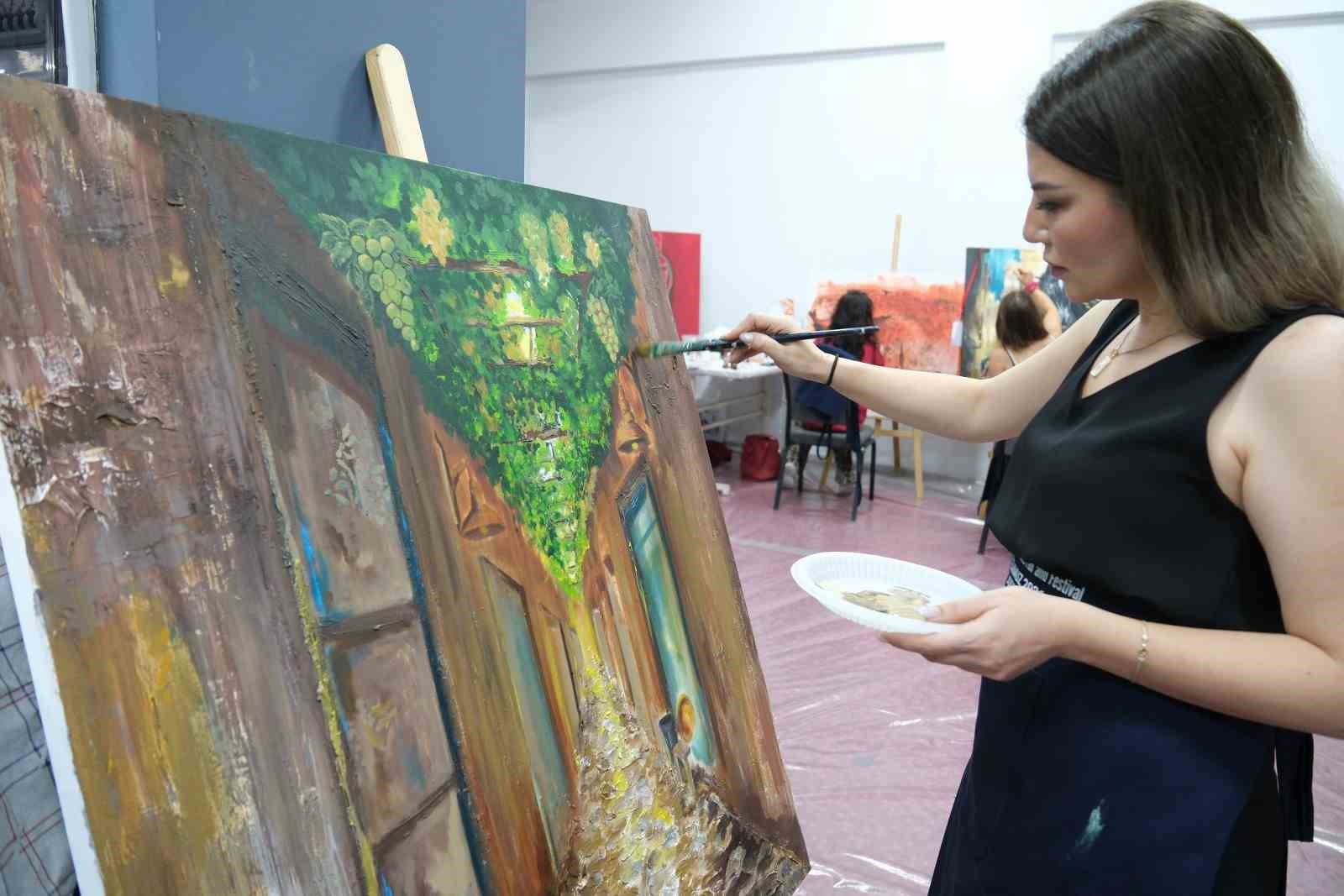 8. Uluslararası Sanat Çalıştayı Çorum’da başladı: 34 sanatçı Çorum’u tuvalleriyle anlatacak