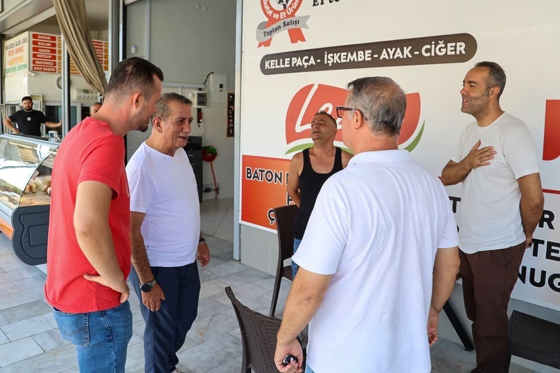 Başkan Yetişkin, esnaflarla g&ouml;r&uuml;şt&uuml;
