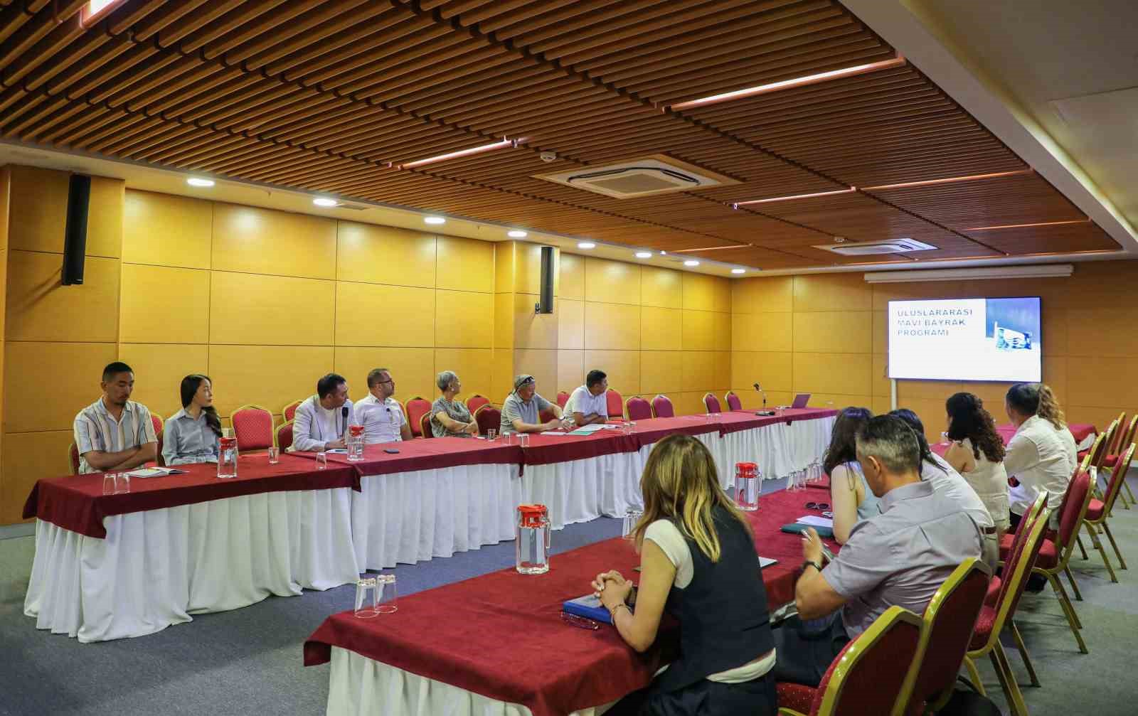 Kırgız heyet Antalya Büyükşehir Belediyesi’nin Mavi Bayrak deneyimini inceledi