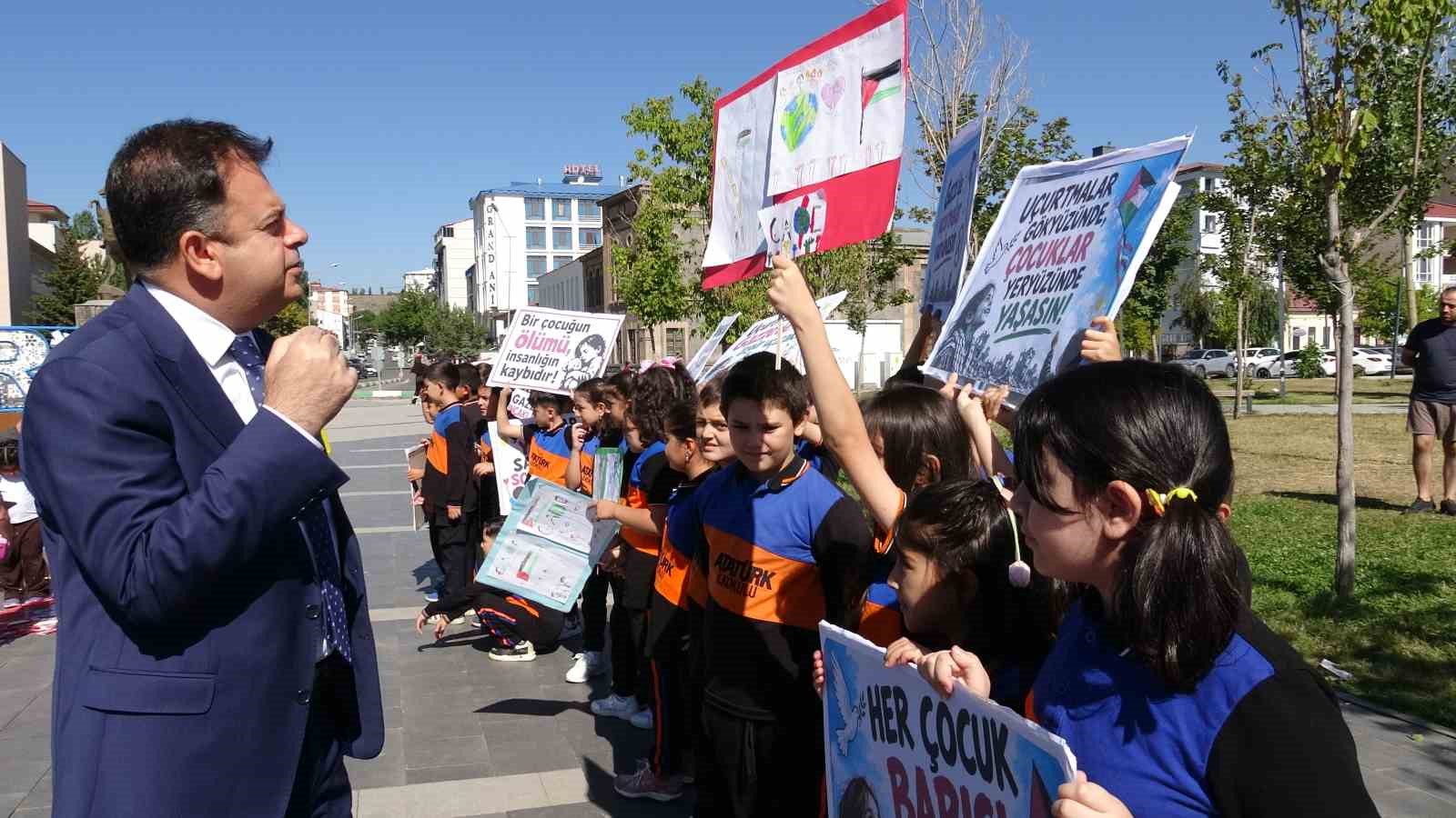 Kars’ta uçurtmalar Gazze’deki çocuklar için havalandı: "Gökyüzü çocuklara kalsın"