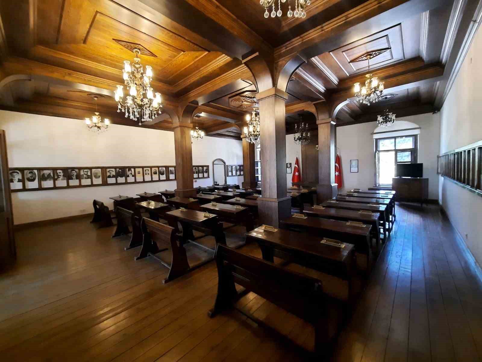 Kongre binasındaki eserlerin Ankara’ya taşınmasına ER-VAK’tan tepki