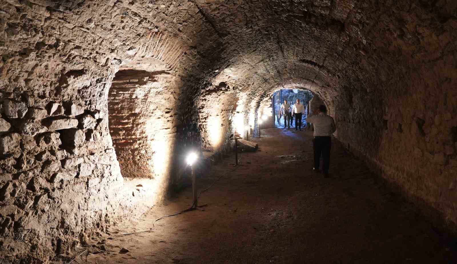 Roma lejyonlarının mühimmatının saklandığı depo tarihe tanıklık ediyor