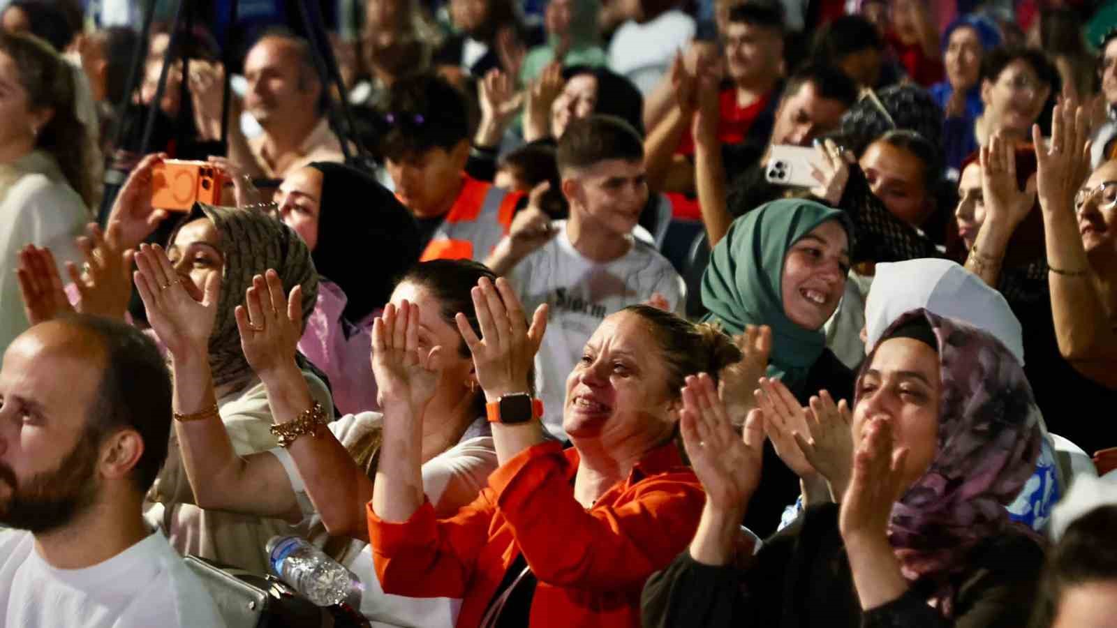 ESEV Yaz Konserleri, farklı m&uuml;zik t&uuml;rlerini Esenlerlilerle buluşturmaya devam ediyor