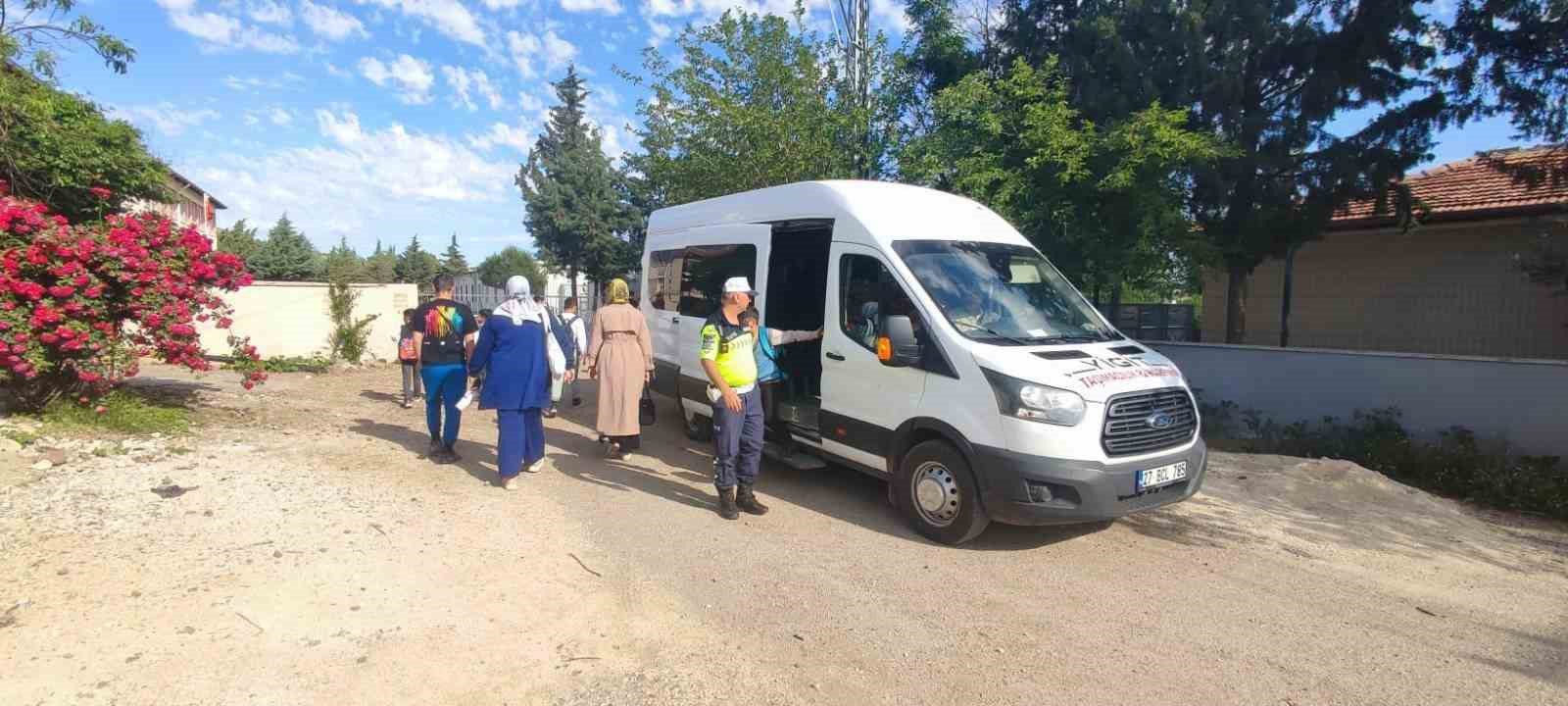Kilis’te okul servislerine jandarma denetimi