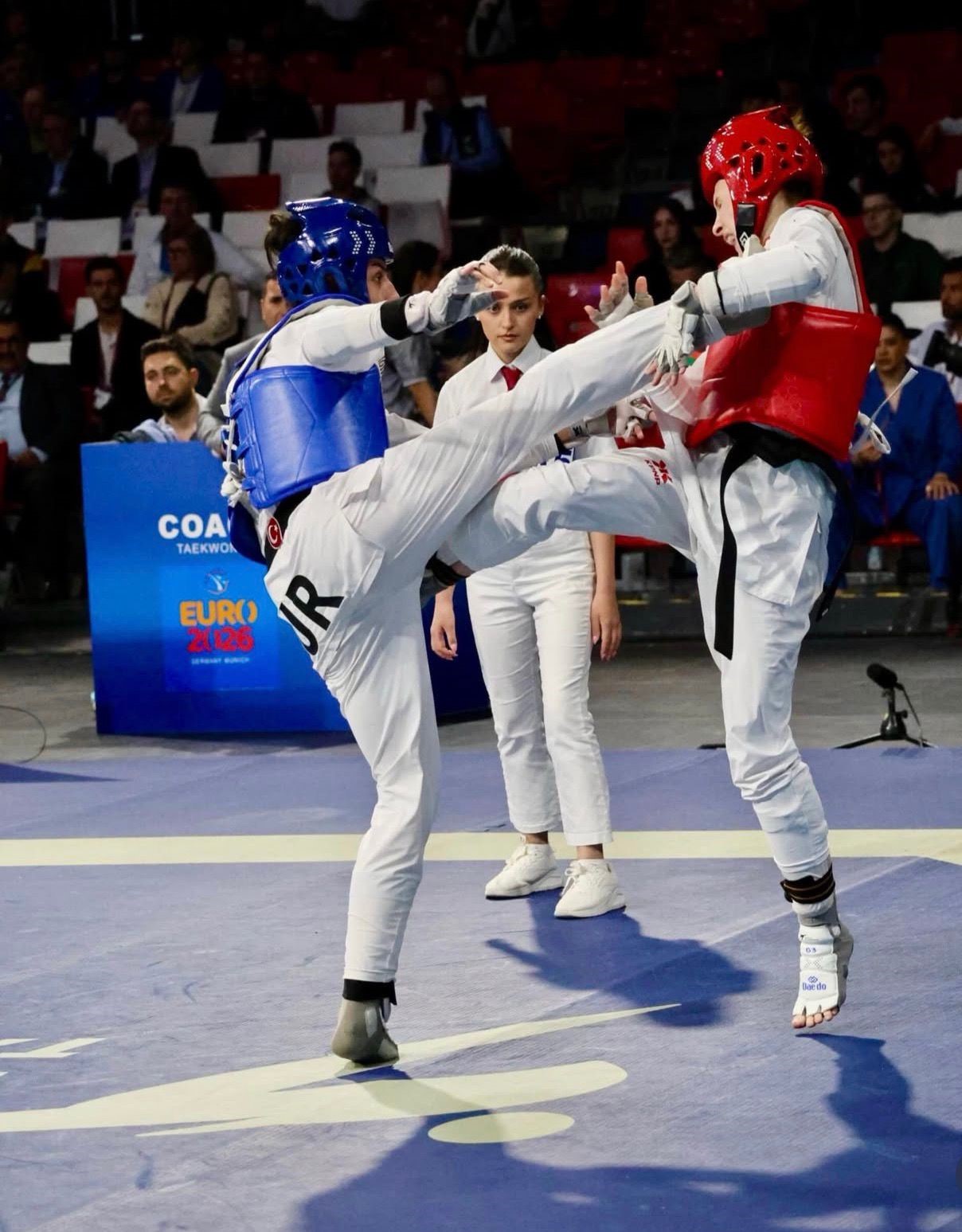Yıldırımlı Hatice K&uuml;bra İlg&uuml;n Avrupa&rsquo;da k&uuml;rs&uuml;de