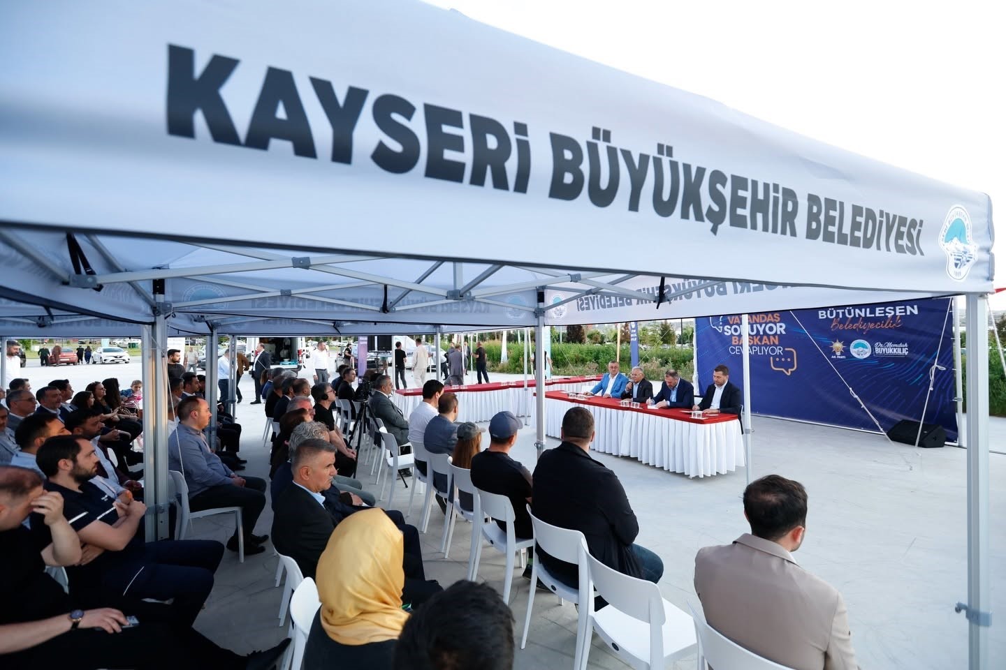 Başkan Büyükkılıç’tan halkla akşam buluşması