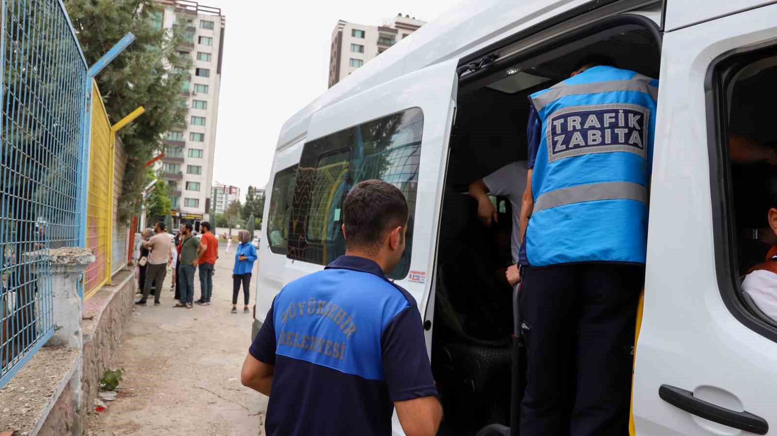 Zabıta ekiplerinden okul servislerine kapsamlı denetim