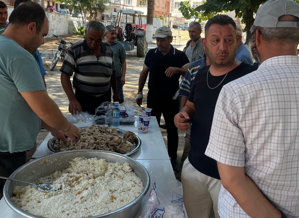 Hayranları, Ferdi Tayfur için hayır yaptı