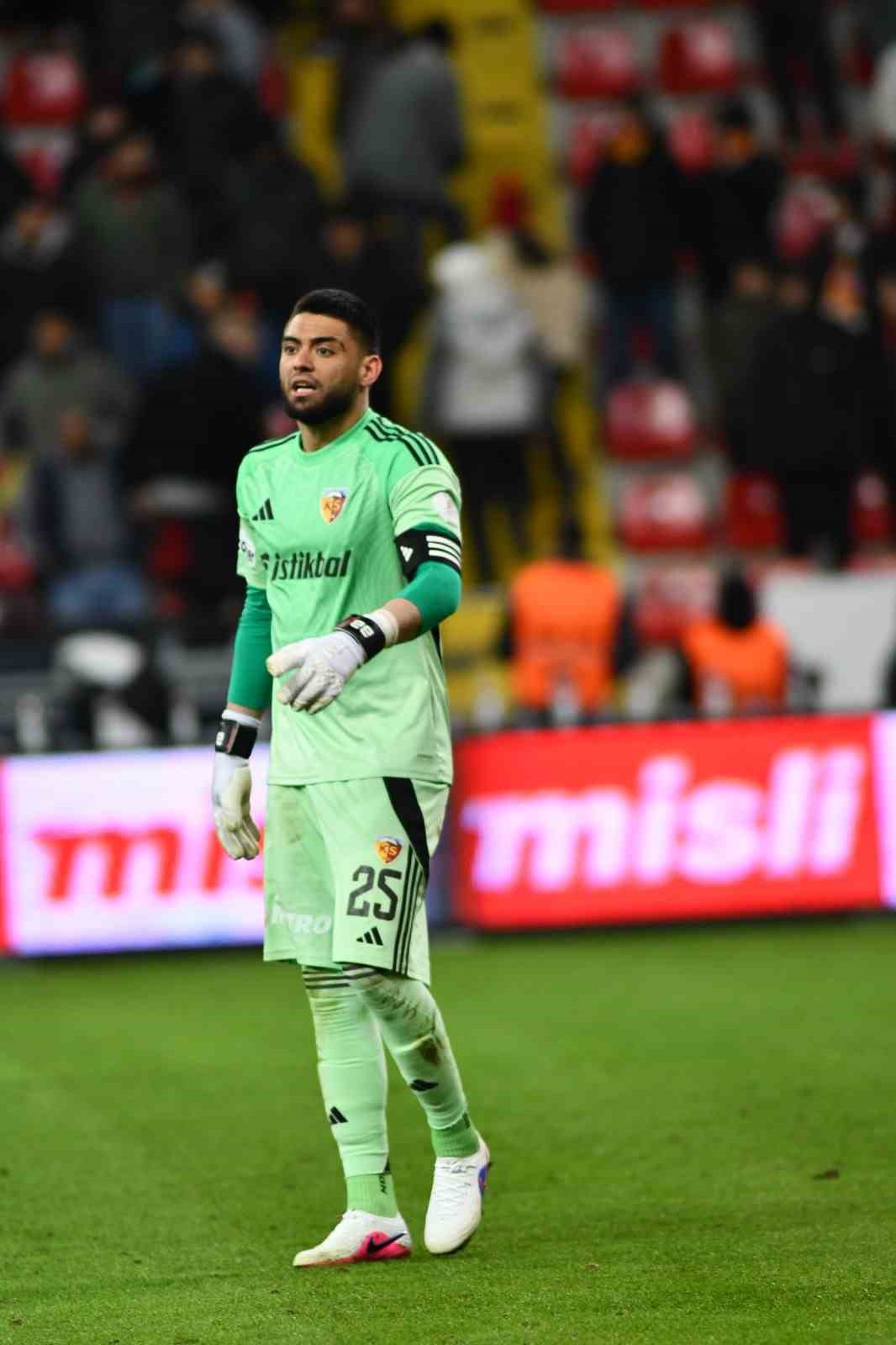 Bilal Bayazit, Kayserispor’a veda etti