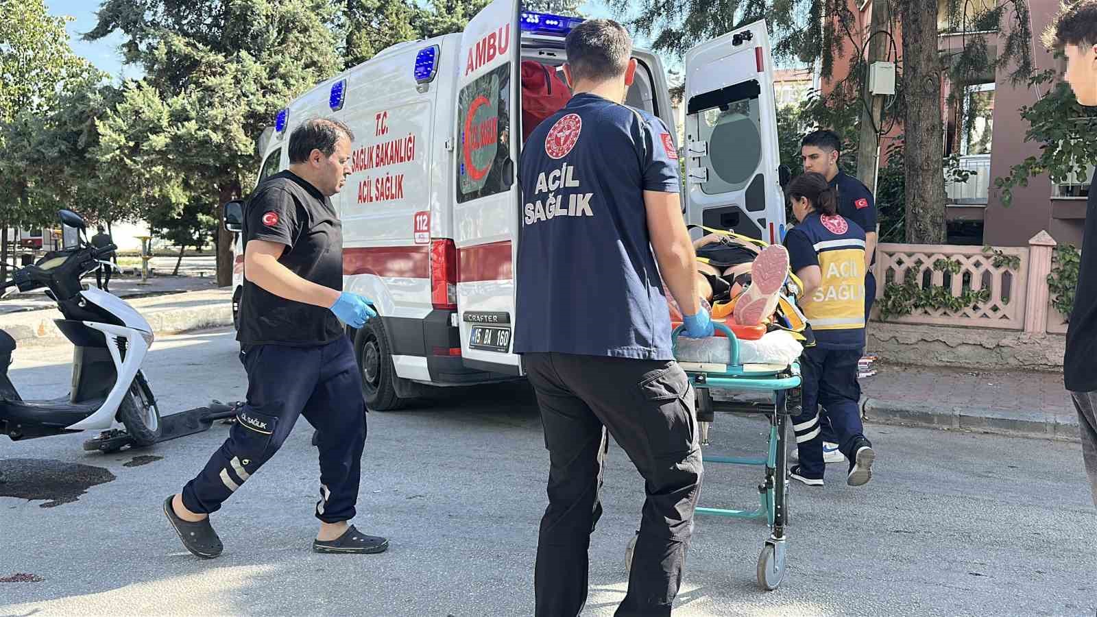 Burdur’da motosiklet ile scooter çarpıştı: 1 yaralı