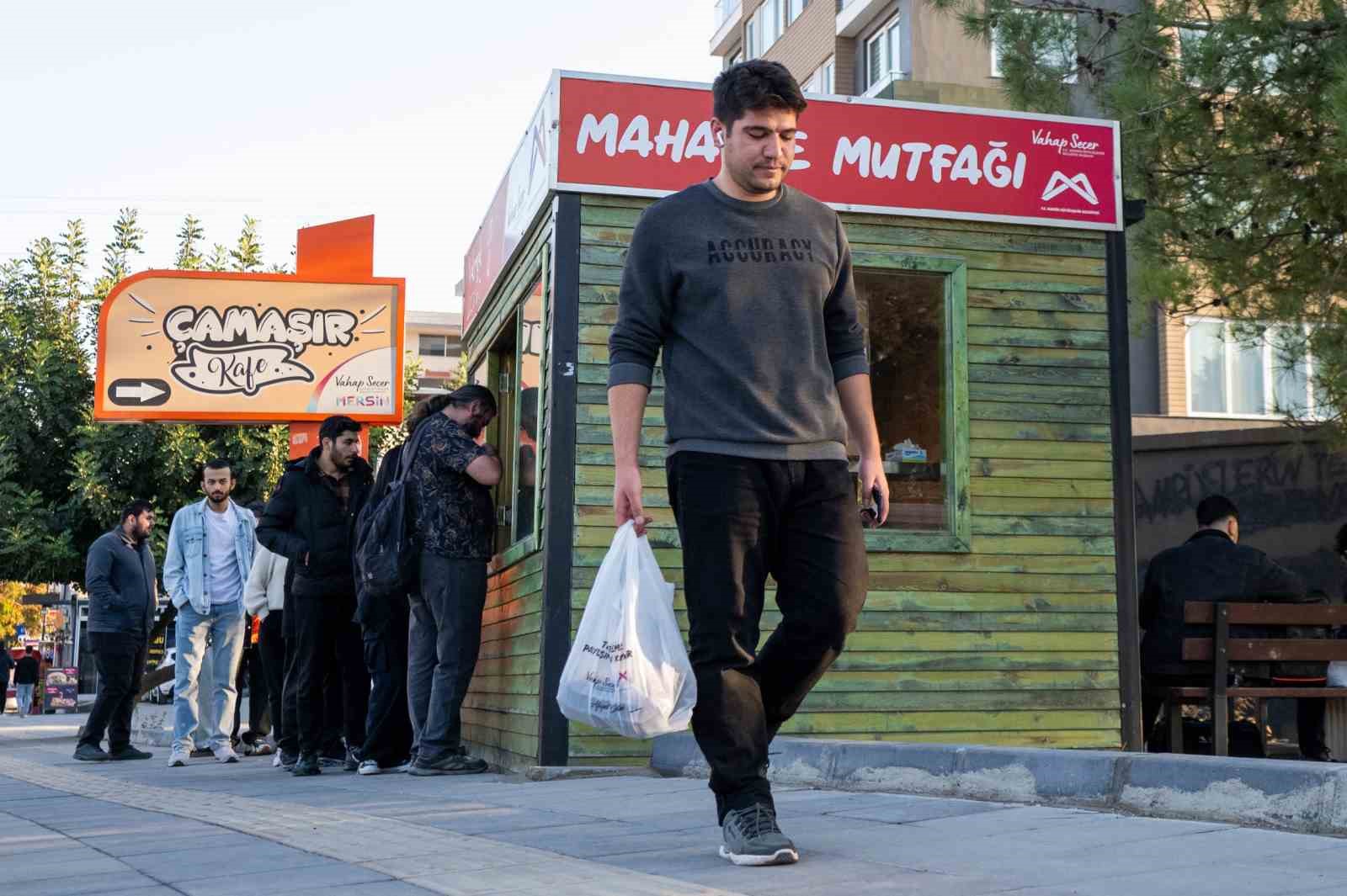 Mersin, &ouml;ğrenci dostu şehirler sıralamasında ikinci oldu