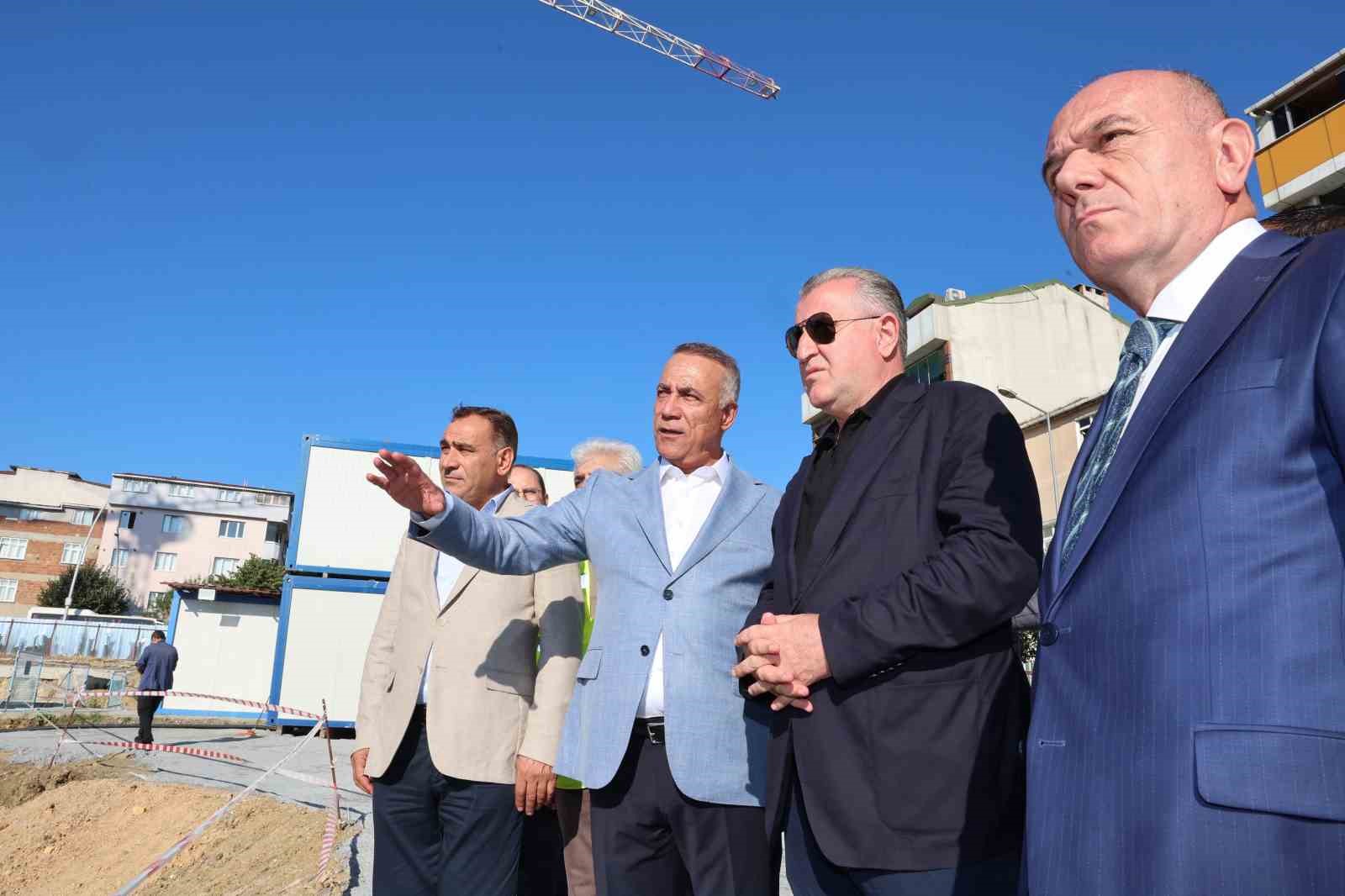 Sultangazi’de Yunus Emre Gençlik ve Spor Merkezi hizmete açıldı