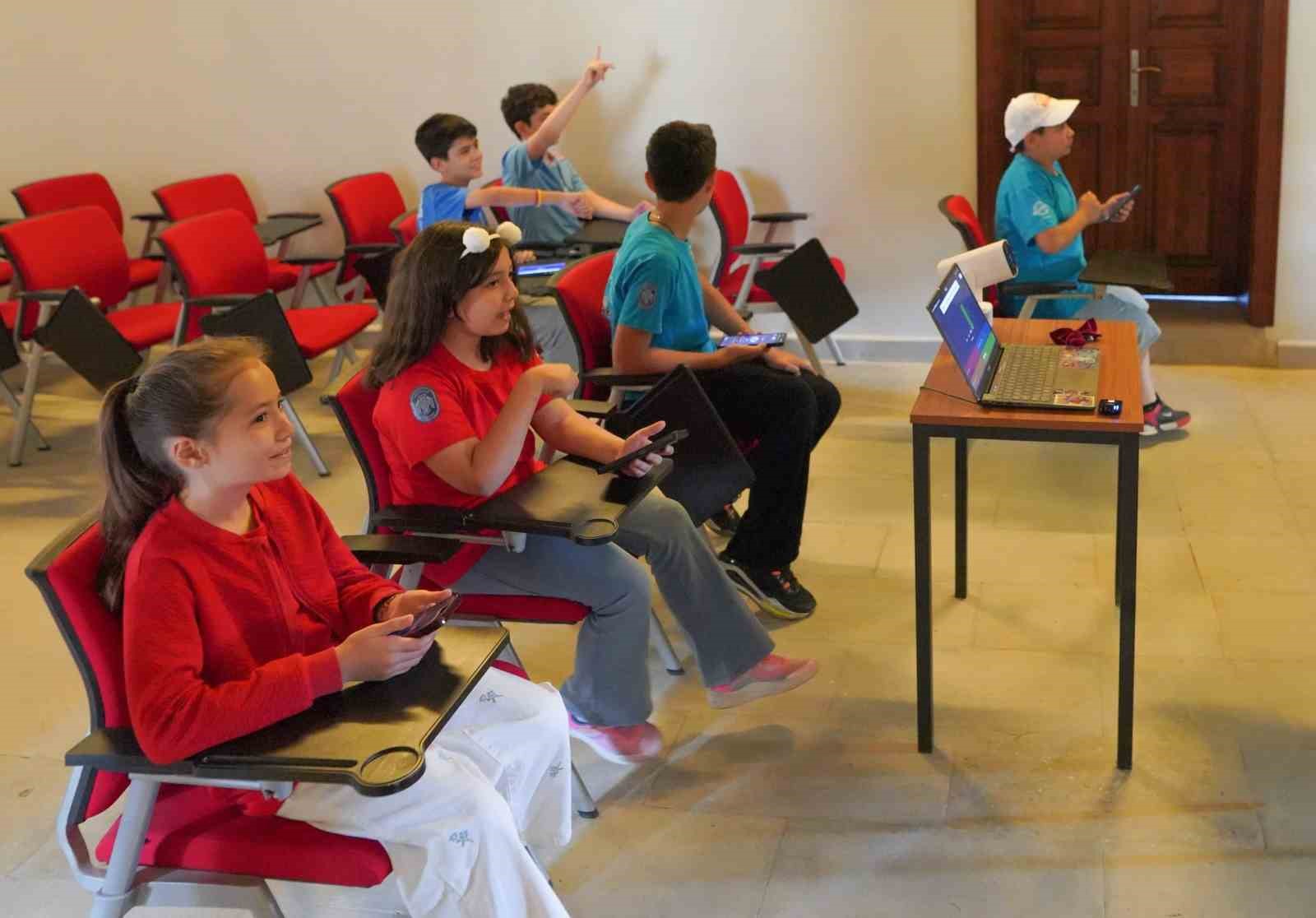 Gesi Kamp Merkezi muhteşem doğasıyla İngilizce kampı öğrencilerine ilham oldu