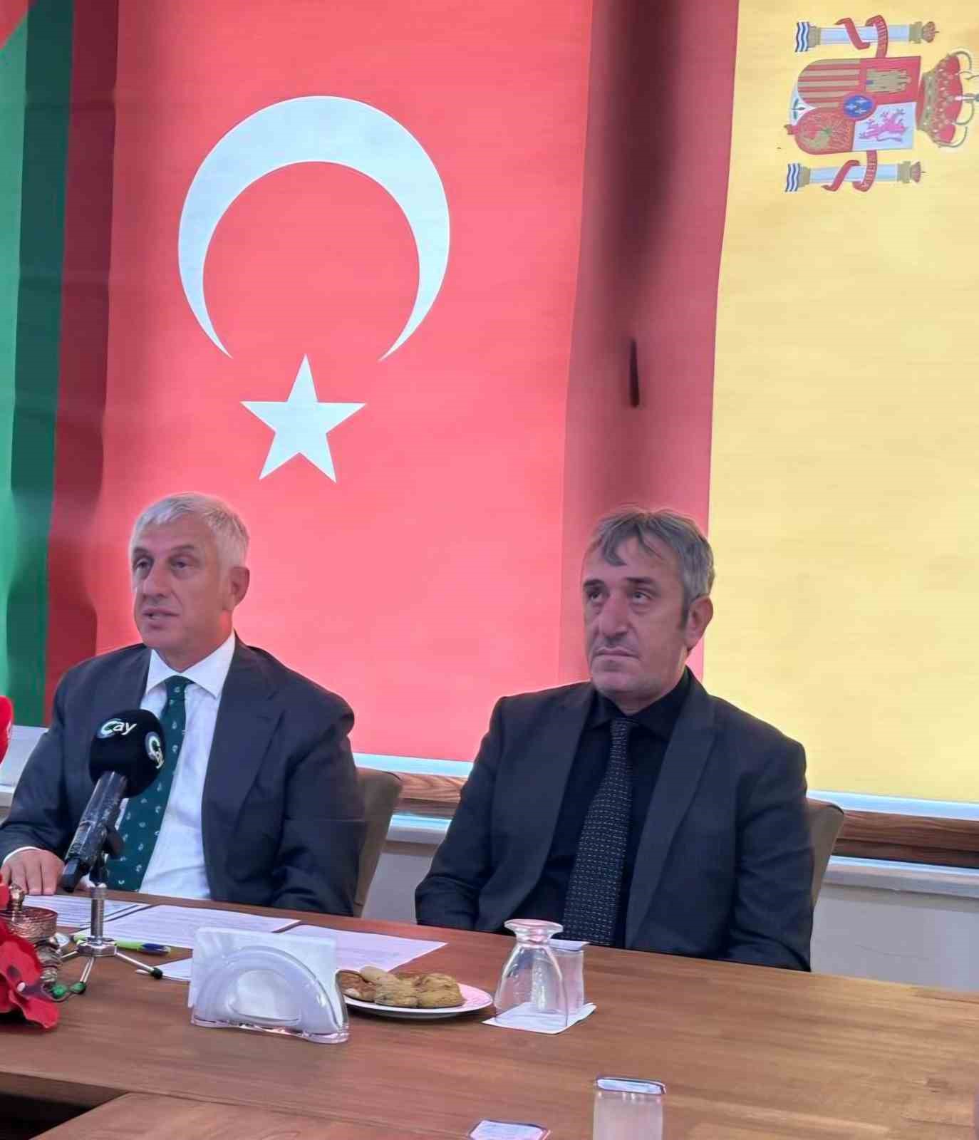 Of’tan İspanya’ya ’Fahri Ofluluk’ beratı