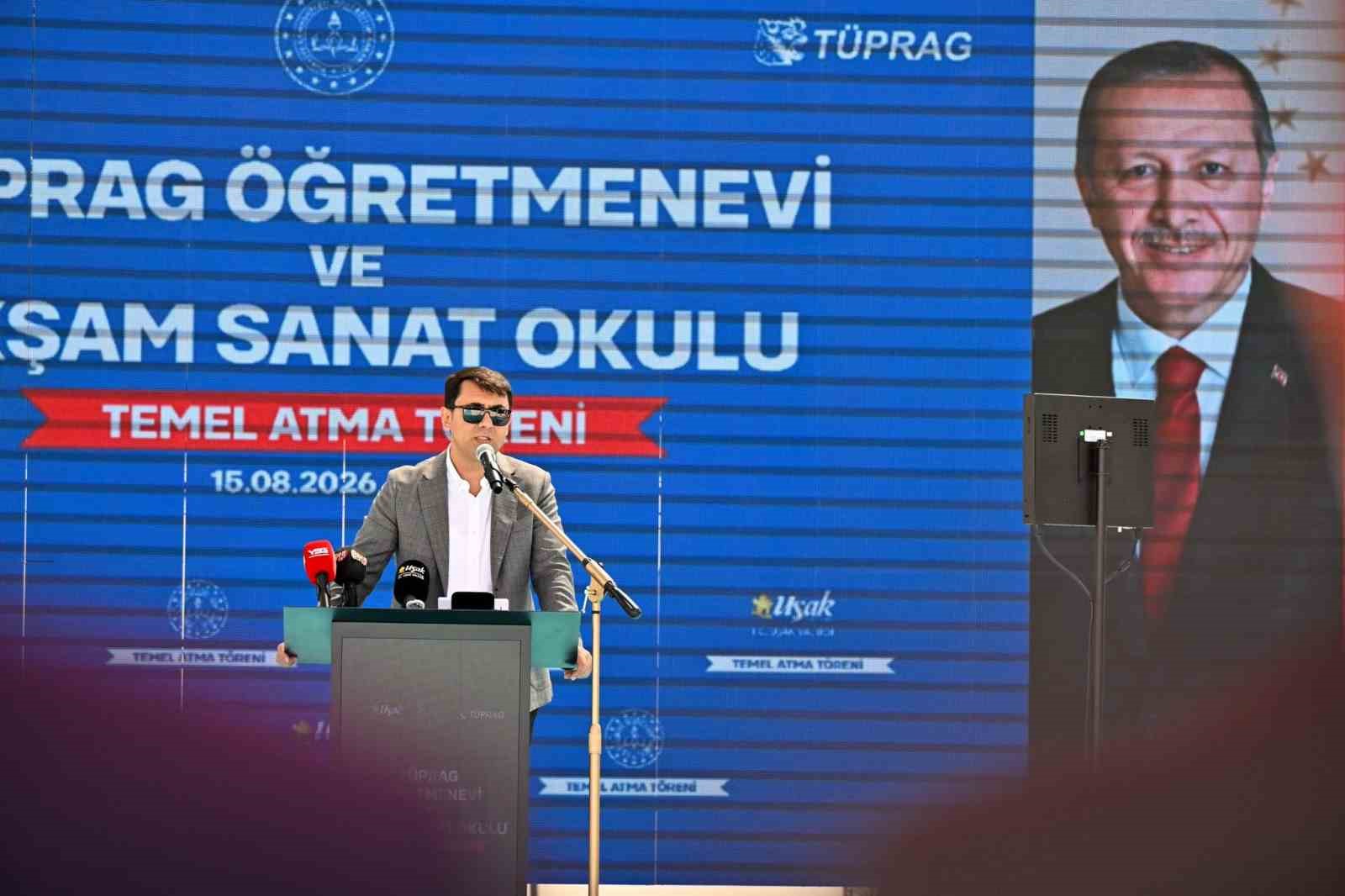 Uşak’ta inşa edilecek öğretmenevi ve akşam sanat okulunun temeli atıldı