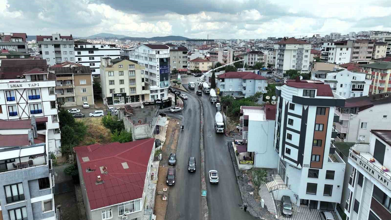 Uğur Mumcu Caddesi modern kimliğine kavuşuyor