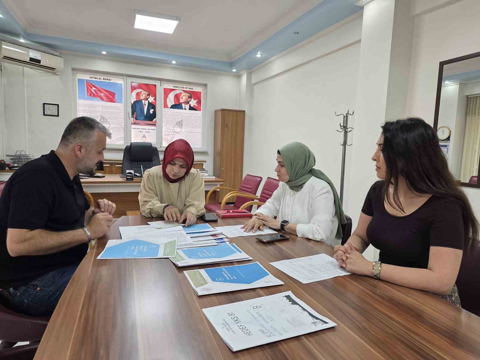 D&uuml;zce&rsquo;de eğitimin yol haritası masaya yatırıldı