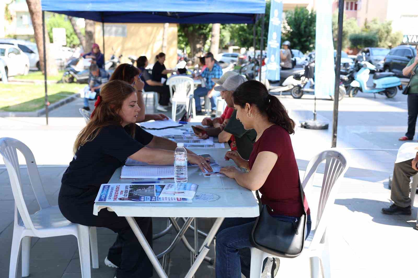 Mobil Ağız ve Diş Sağlığı Klinikleri &Ccedil;ine&rsquo;de vatandaşlarla buluştu
