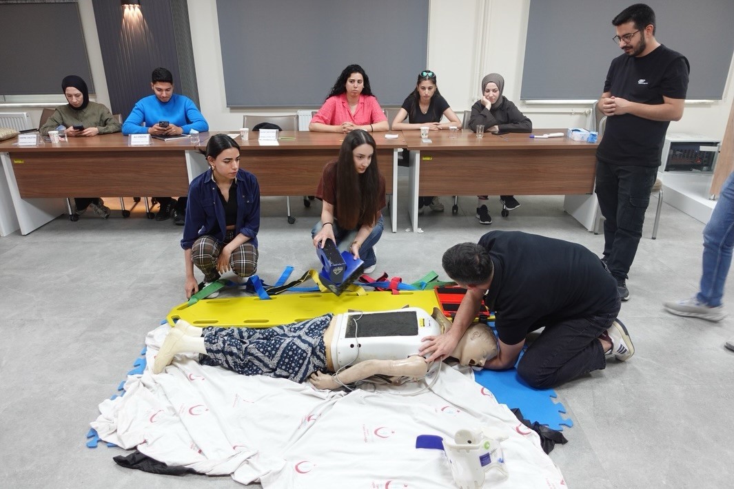 Zamana karşı yarışan sağlıkçılar Eskişehir’de TİLYAD eğitimini başarıyla tamamladı