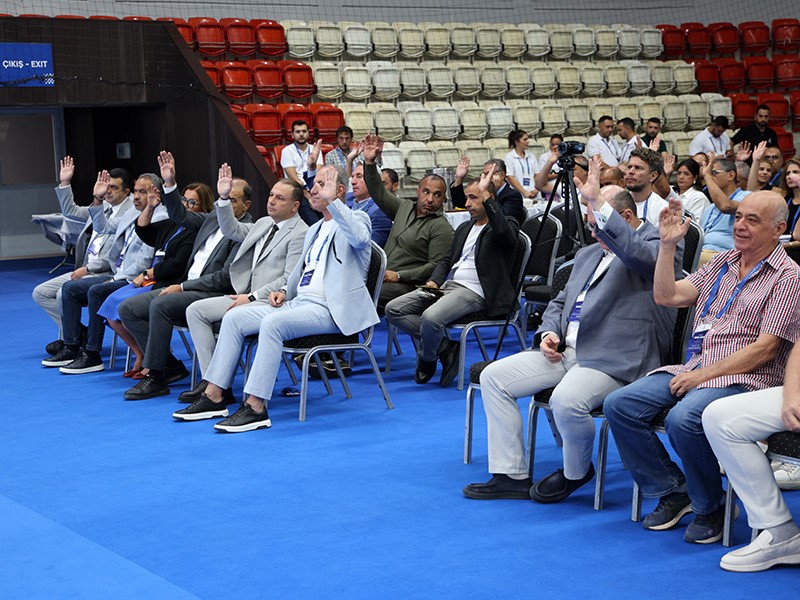 İzmir B&uuml;y&uuml;kşehir Belediyesi Spor Kul&uuml;b&uuml;&rsquo;nde Berkhan Alptekin g&uuml;ven tazeledi