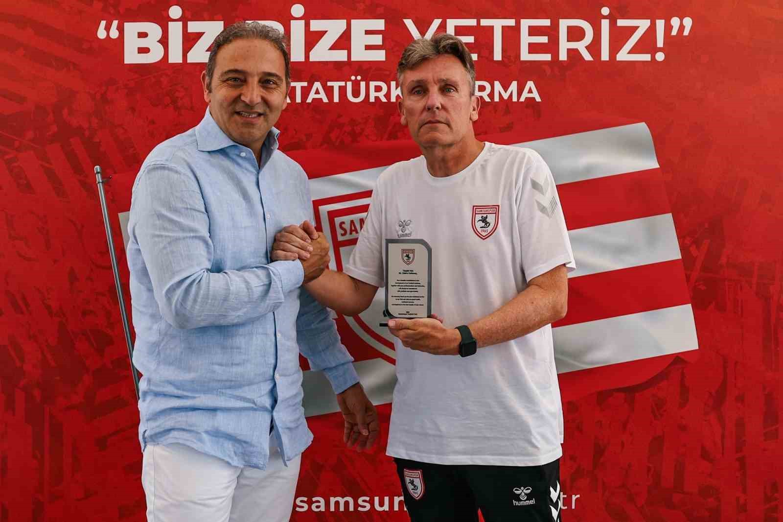 Samsunspor, Cédric Cattenoy ile vedalaştı