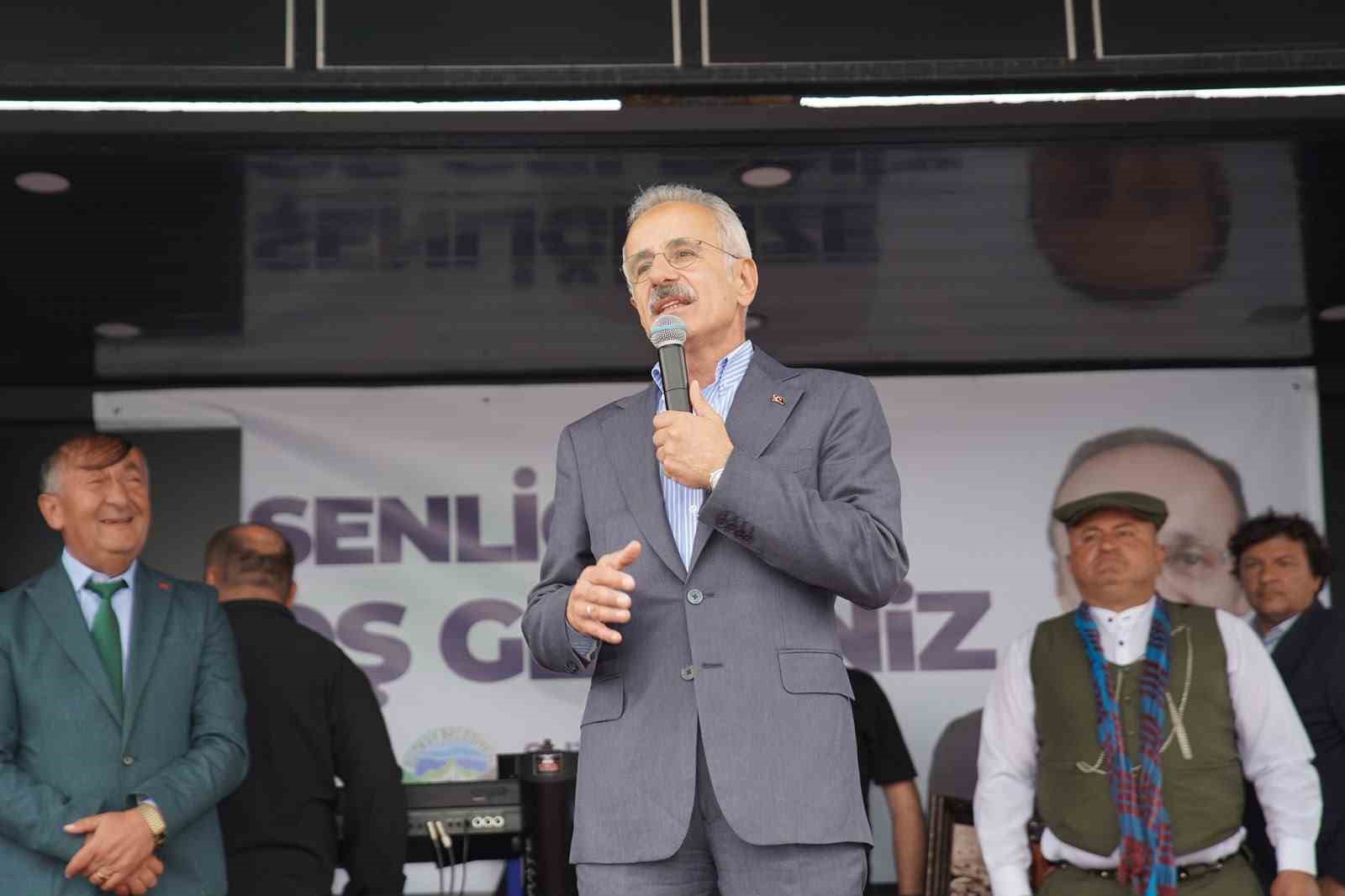 Bakan Uraloğlu: "Honefter, birlik ve kardeşliğin b&uuml;t&uuml;n d&uuml;nyaya mesajının verildiği yerdir"