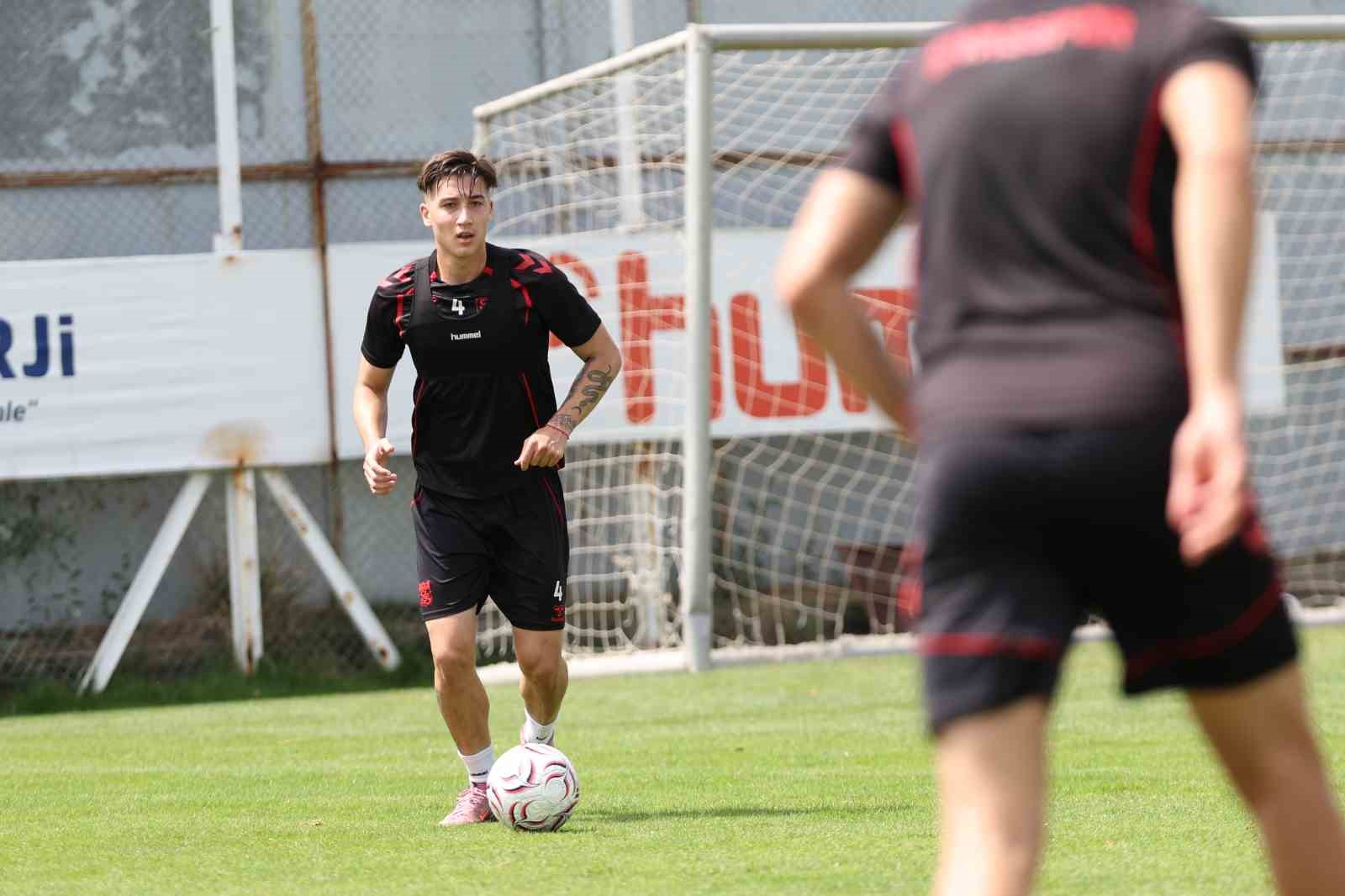 Sivasspor, Batman Petrolspor ma&ccedil;ının hazırlıklarına başladı