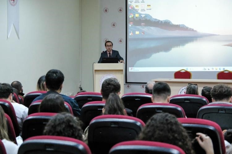 BŞEÜ’de ’Edebali’nin İzinde Ahiliğin İktisadi ve Sosyal Boyutları’ semineri gerçekleştirildi