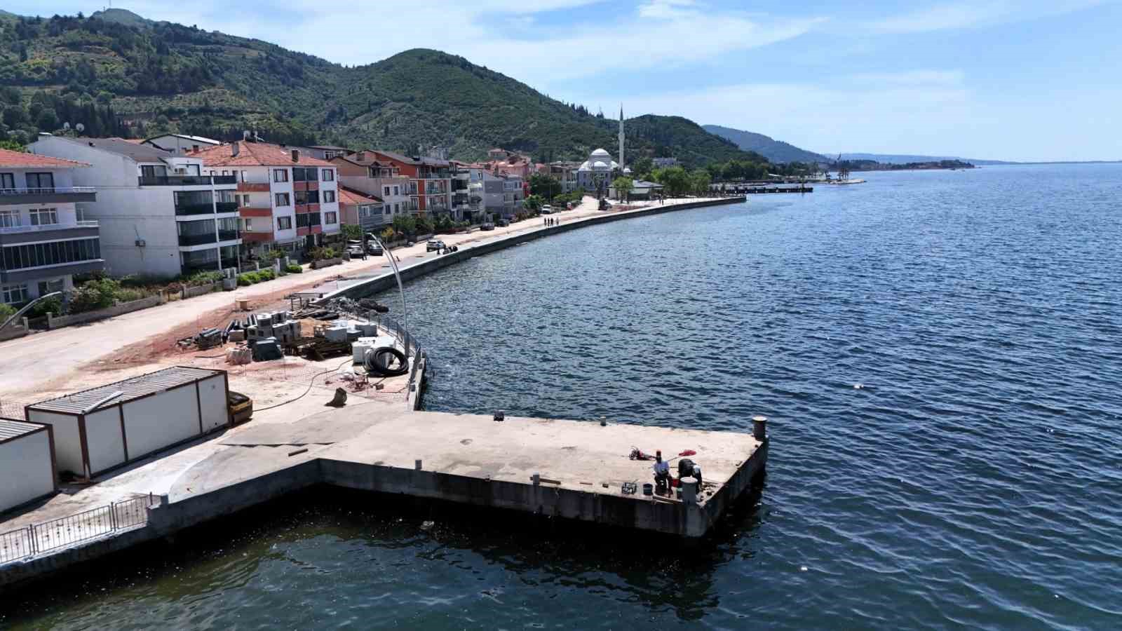 Ulaşlı’ya 460 metrelik dalgakıran