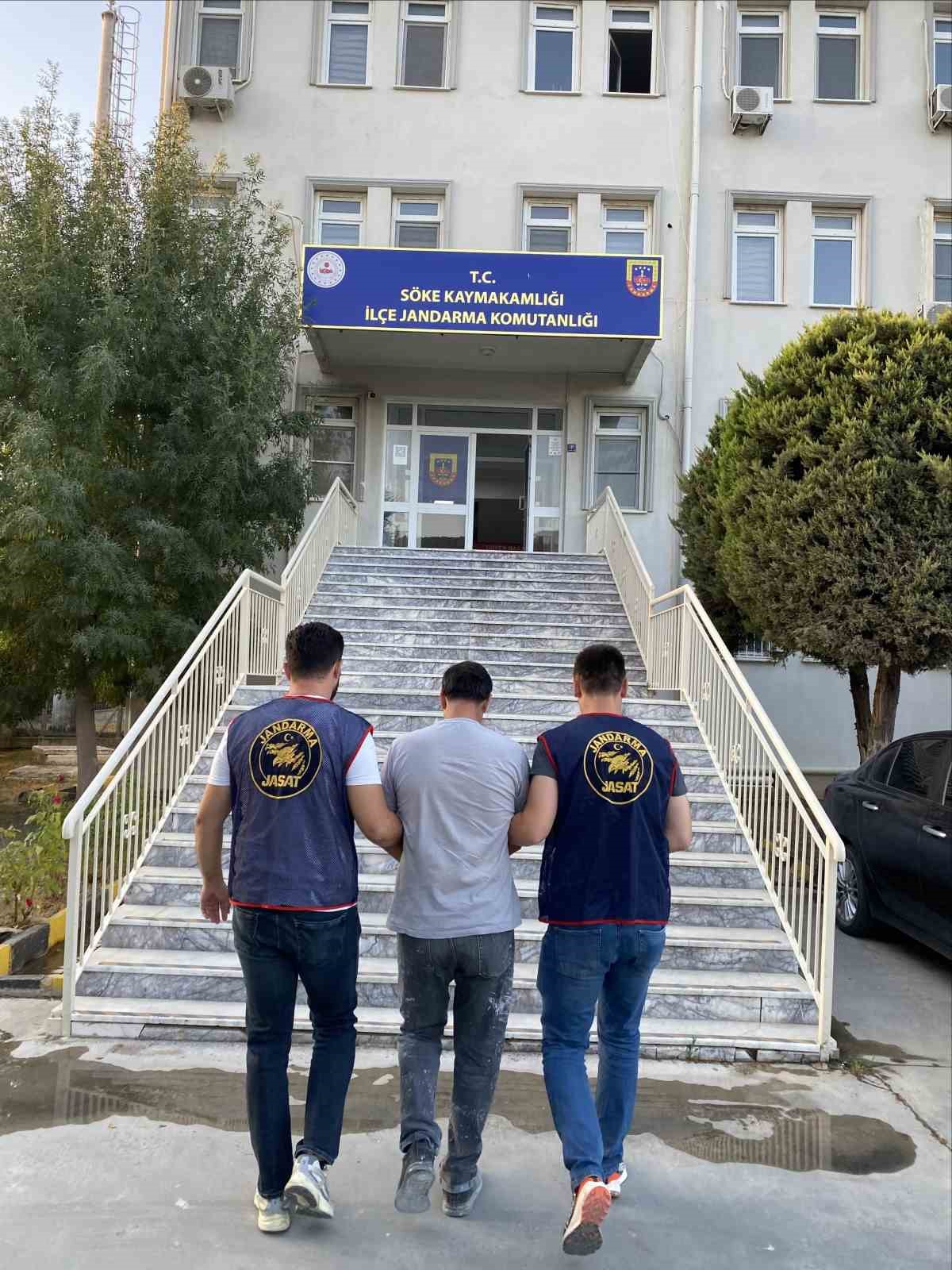 Aydın’da aranan 3 hükümlü jandarmadan kaçamadı
