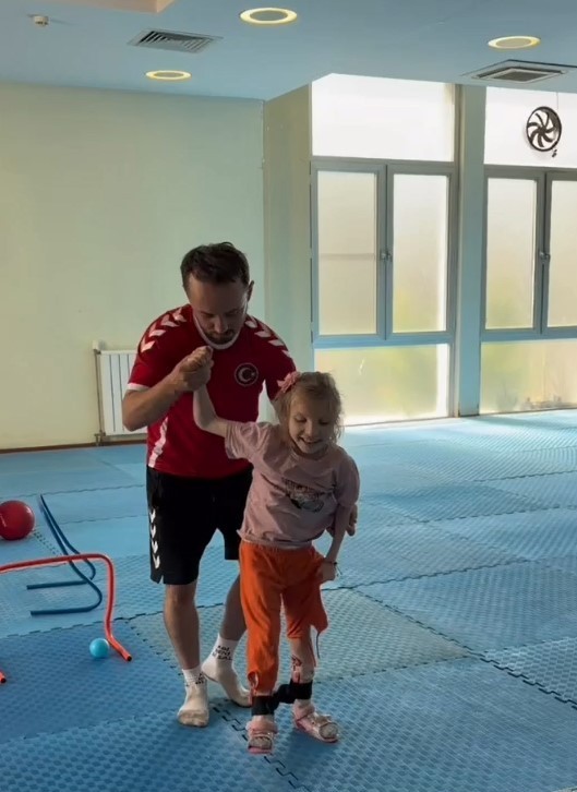 K&ouml;rfez&rsquo;in &ouml;zel sporcularından zafer pozu