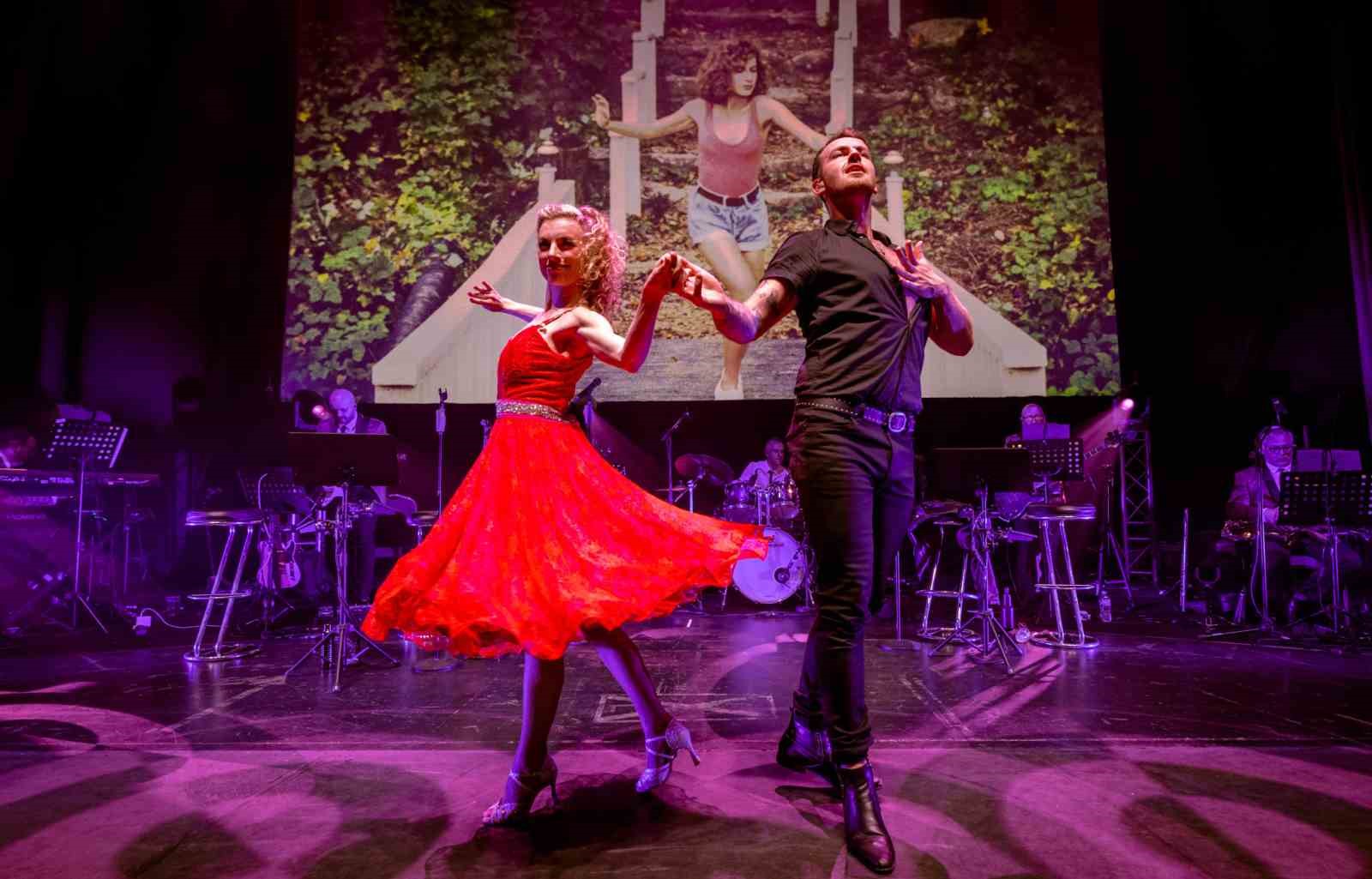 Kült film "Dirty Dancing" İstanbul’da canlı orkestra eşliğinde gösterilecek