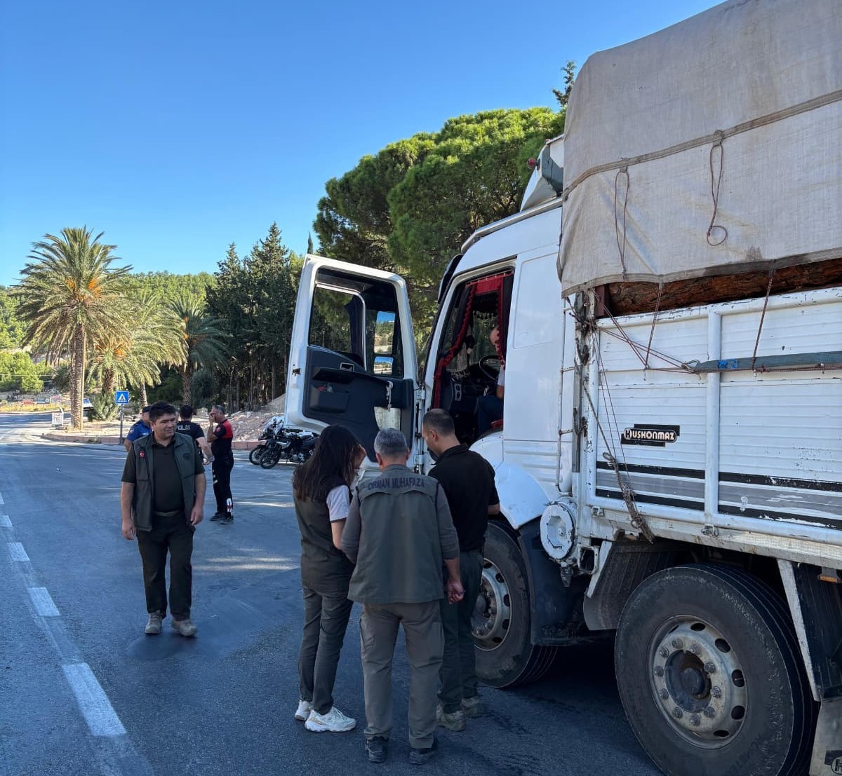 Mersin&rsquo;de orman su&ccedil;larına karşı yol kontrol&uuml;