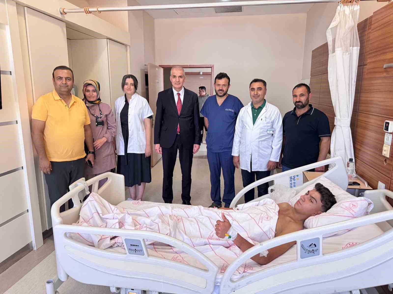 Adıyaman’da "Kunduracı Göğsü"ne kapalı yöntemle başarılı müdahale