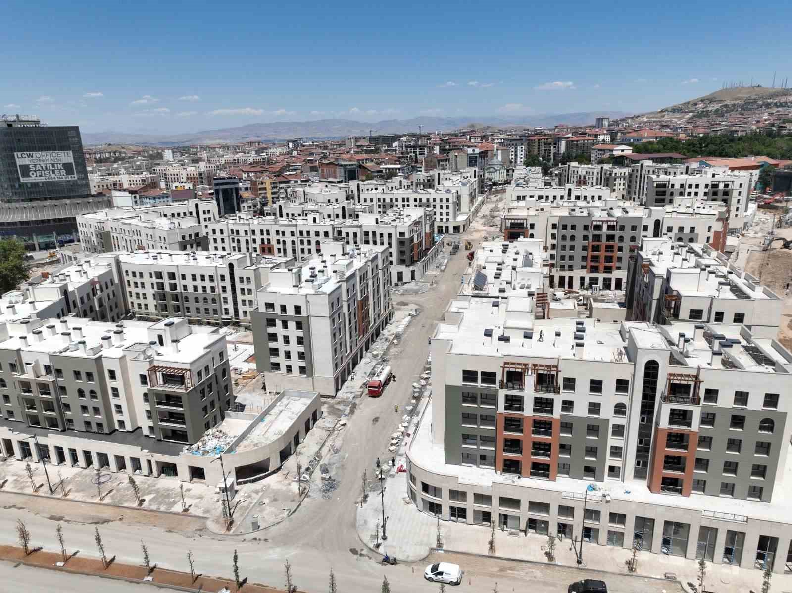 Malatya&rsquo;nın en prestijli caddesine Bakan Murat Kurum&rsquo;un ismi verilecek